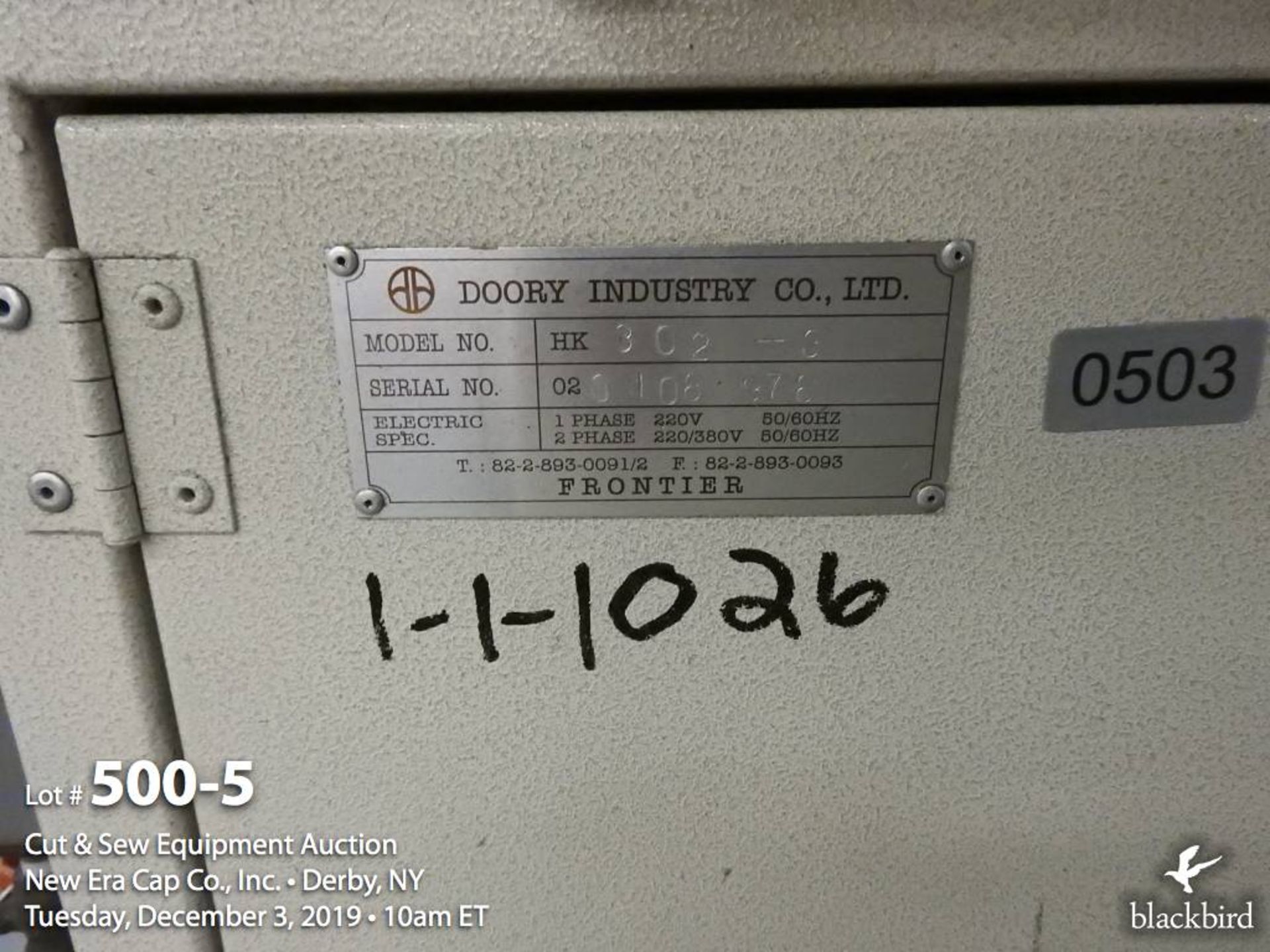 Doory HK302S-3 Three station cap ironing / blocking machine - Image 5 of 5