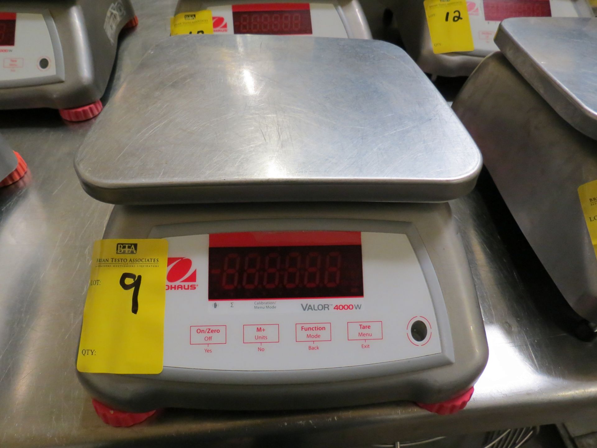 OHAUS VALOR 4000W DIGITAL SCALE