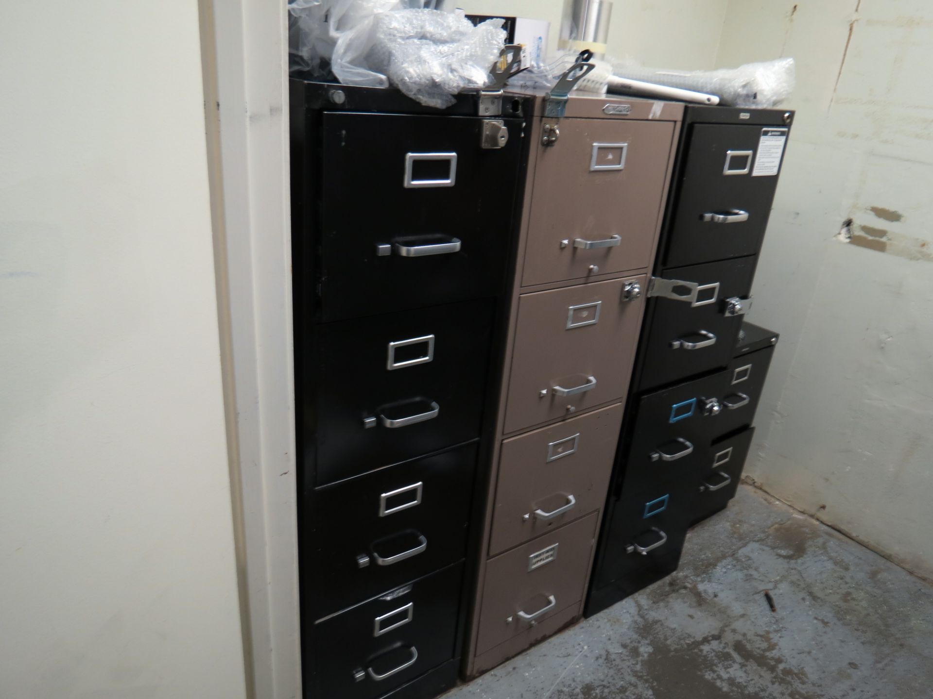 LOT CONTENTS OF ROOM, 5-ASSORTED FILE CABINETS & 1-STORAGE CABINET - Image 2 of 3