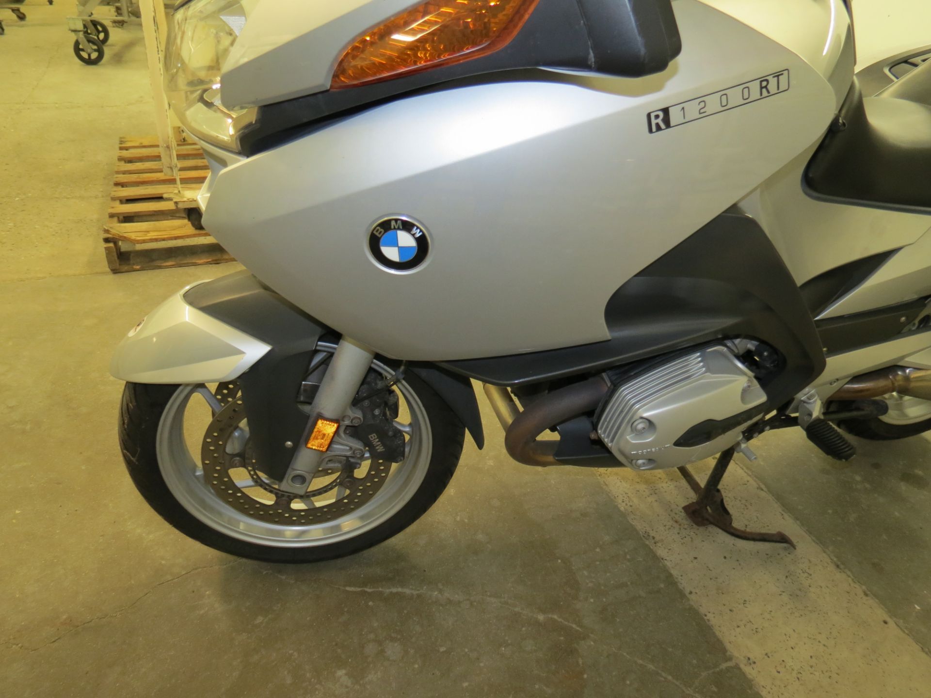 2007 BMW R1200RT MOTORCYCLE, MILEAGE 33,133, VIN: W810388007ZT10162, LIC: 18E3032. - Image 8 of 11