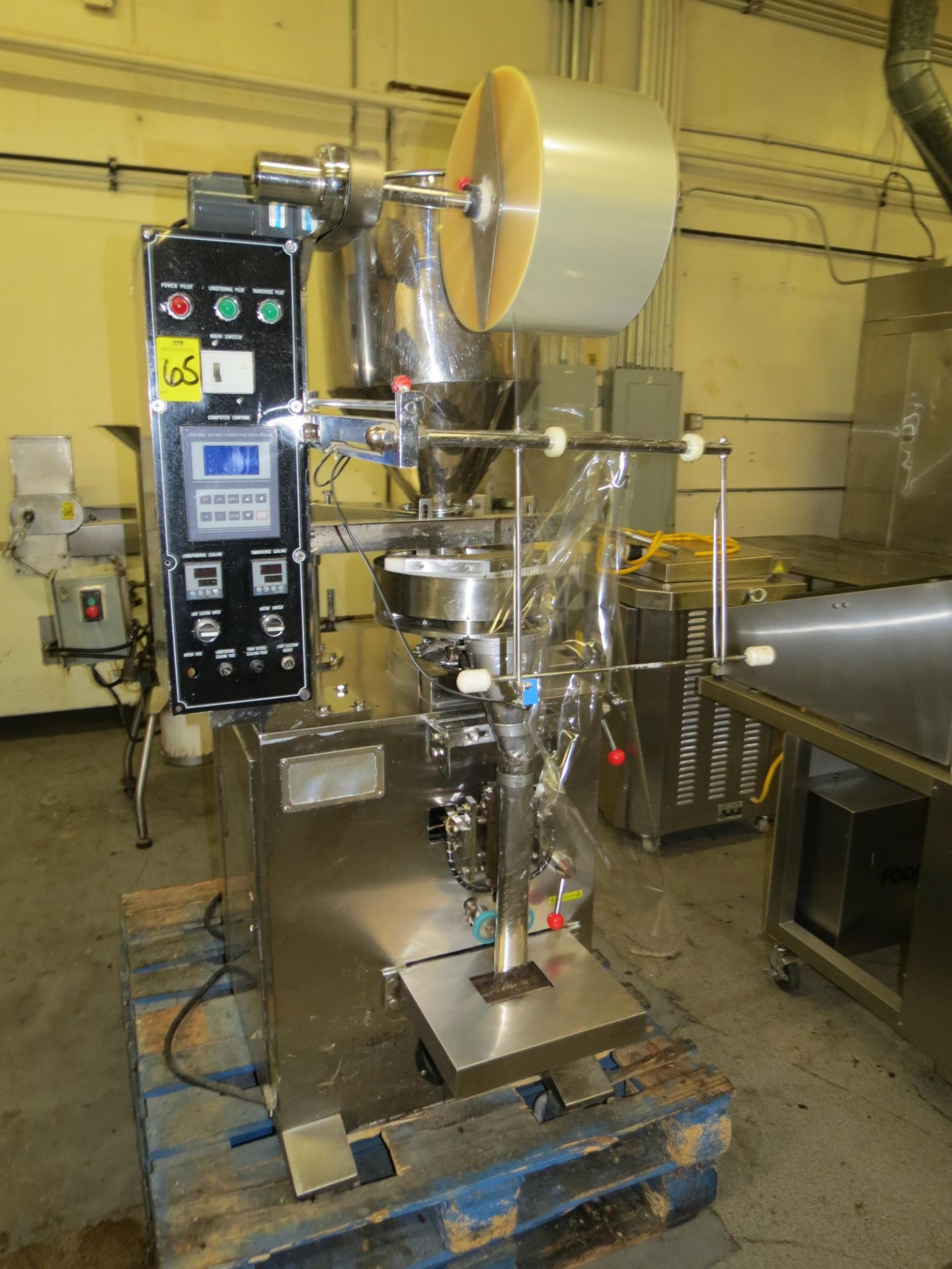 STAINLESS STEEL BAG FILLING MACHINE