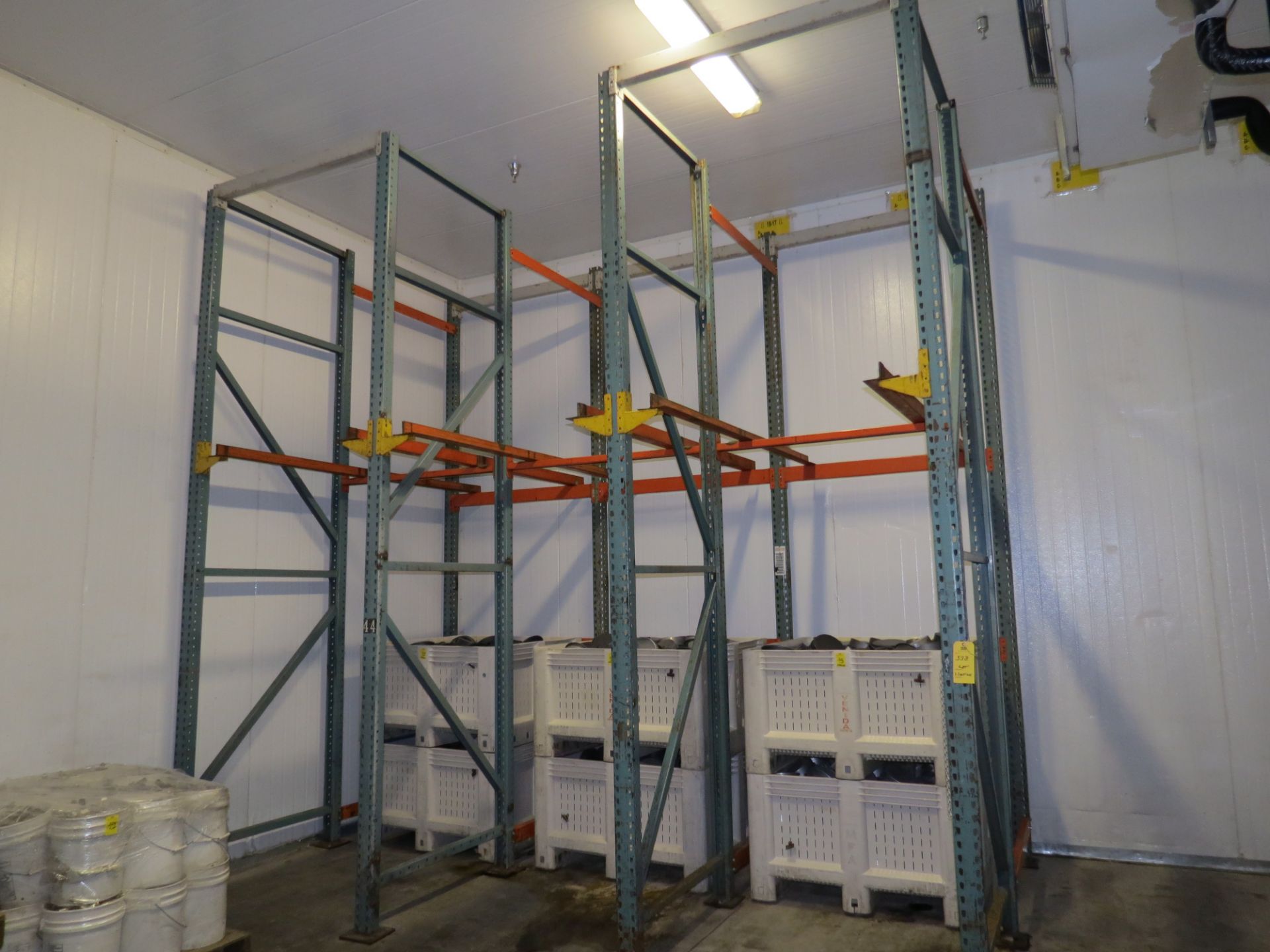 LOT 3 SECTIONS DRIVE THRU RACKING