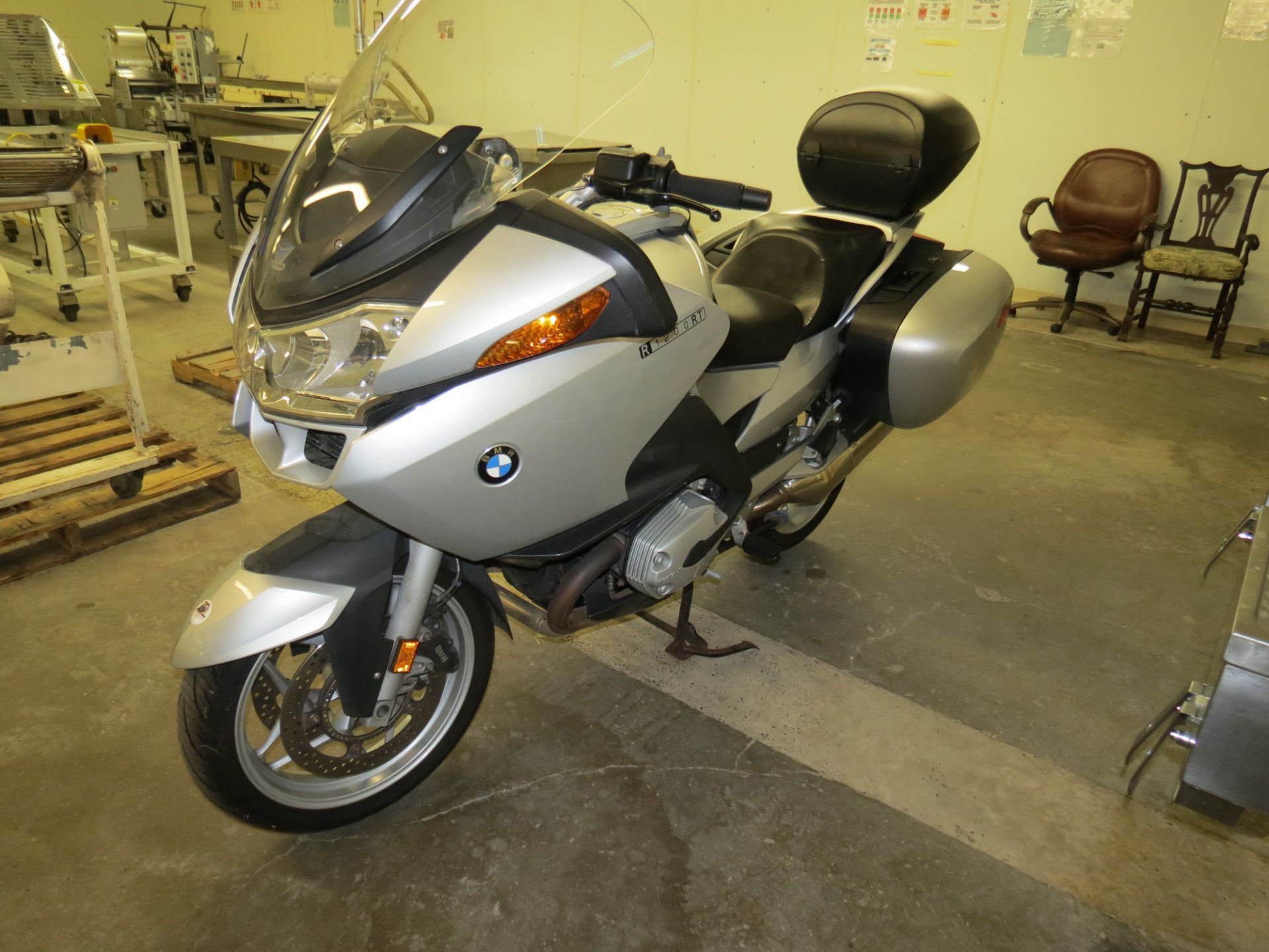2007 BMW R1200RT MOTORCYCLE, MILEAGE 33,133, VIN: W810388007ZT10162, LIC: 18E3032.