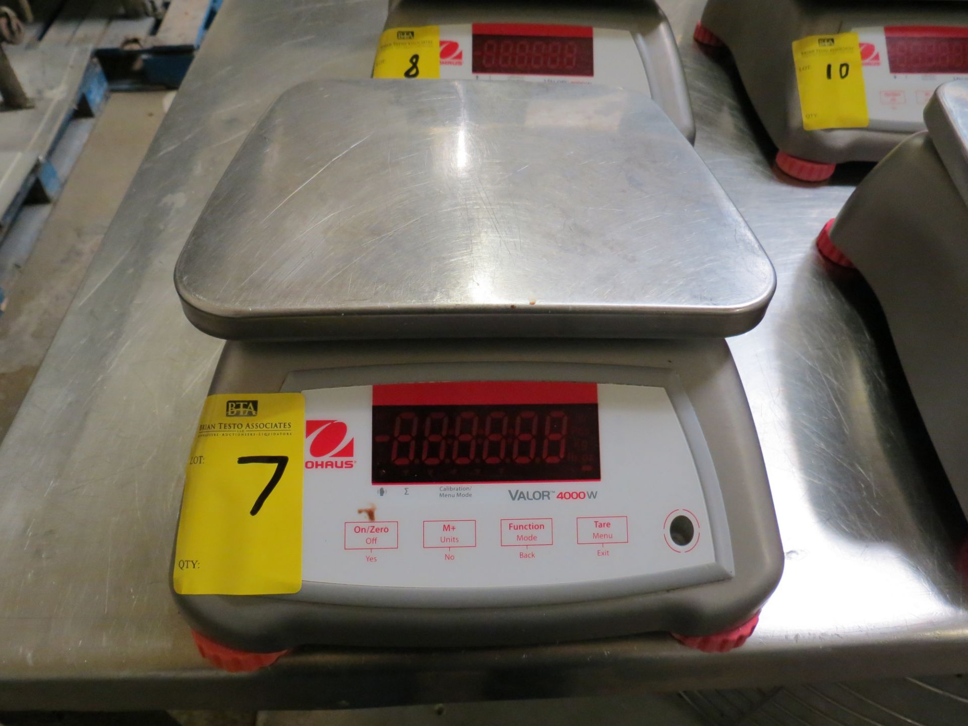 OHAUS VALOR 4000W DIGITAL SCALE