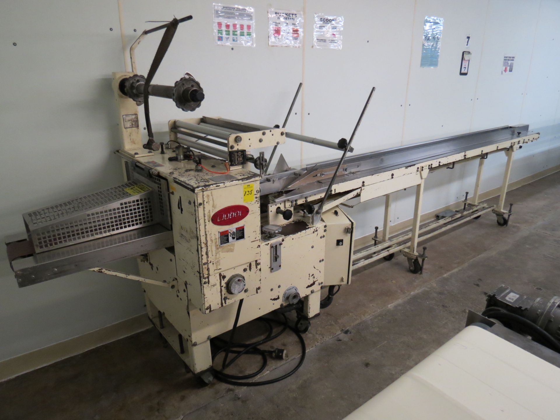 DOBOY SCOTTY ll HORIZONTAL FLOW WRAPPER MACHINE