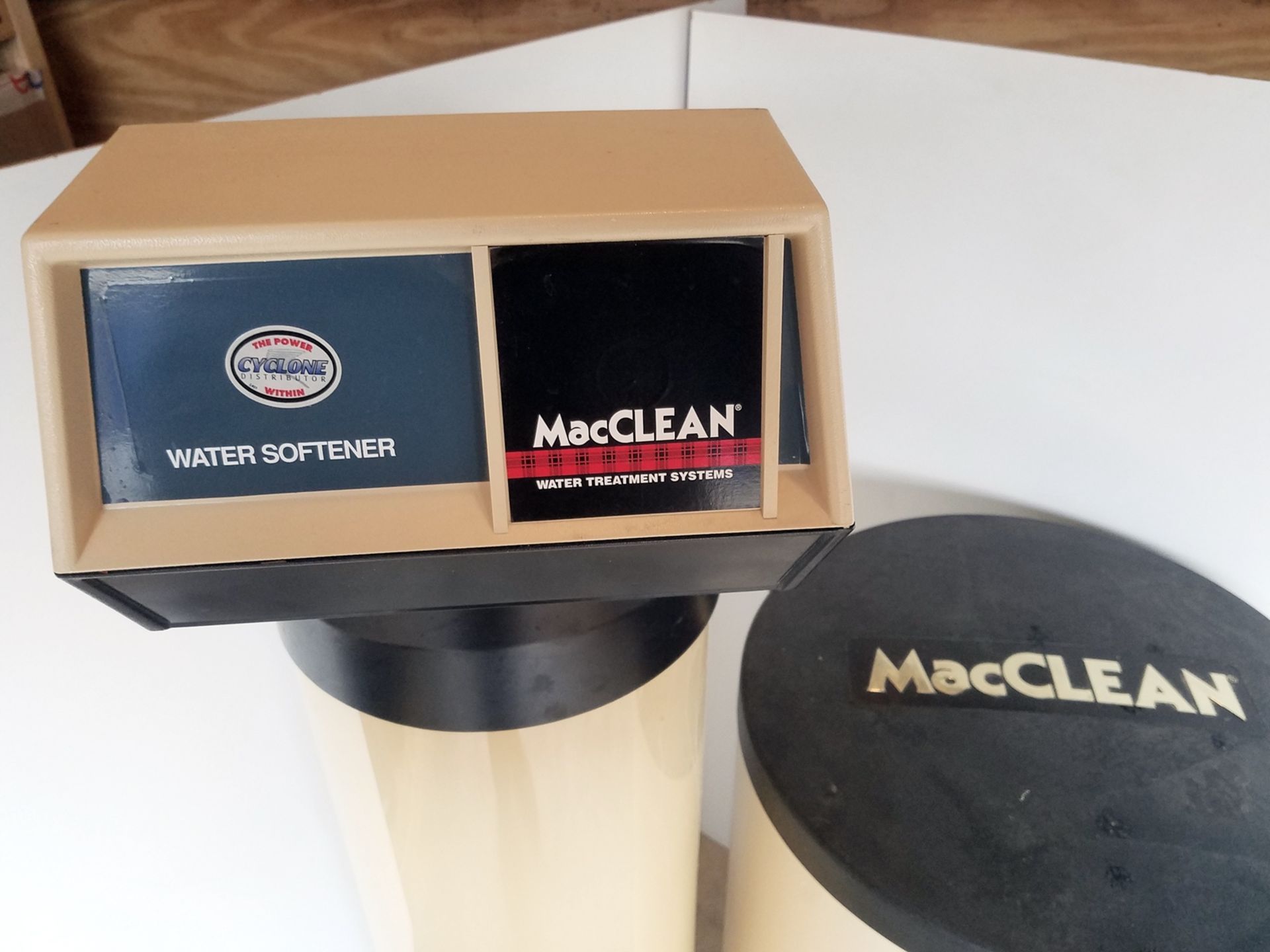 MacClean CSM1501 Whole House Water Softener System - Image 2 of 9