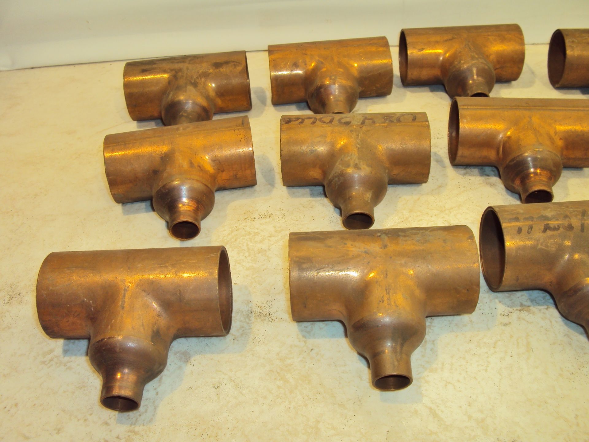 1-1/2" TEES & 1-1/4" ELBOW COPPER FITTINGS - Image 2 of 4
