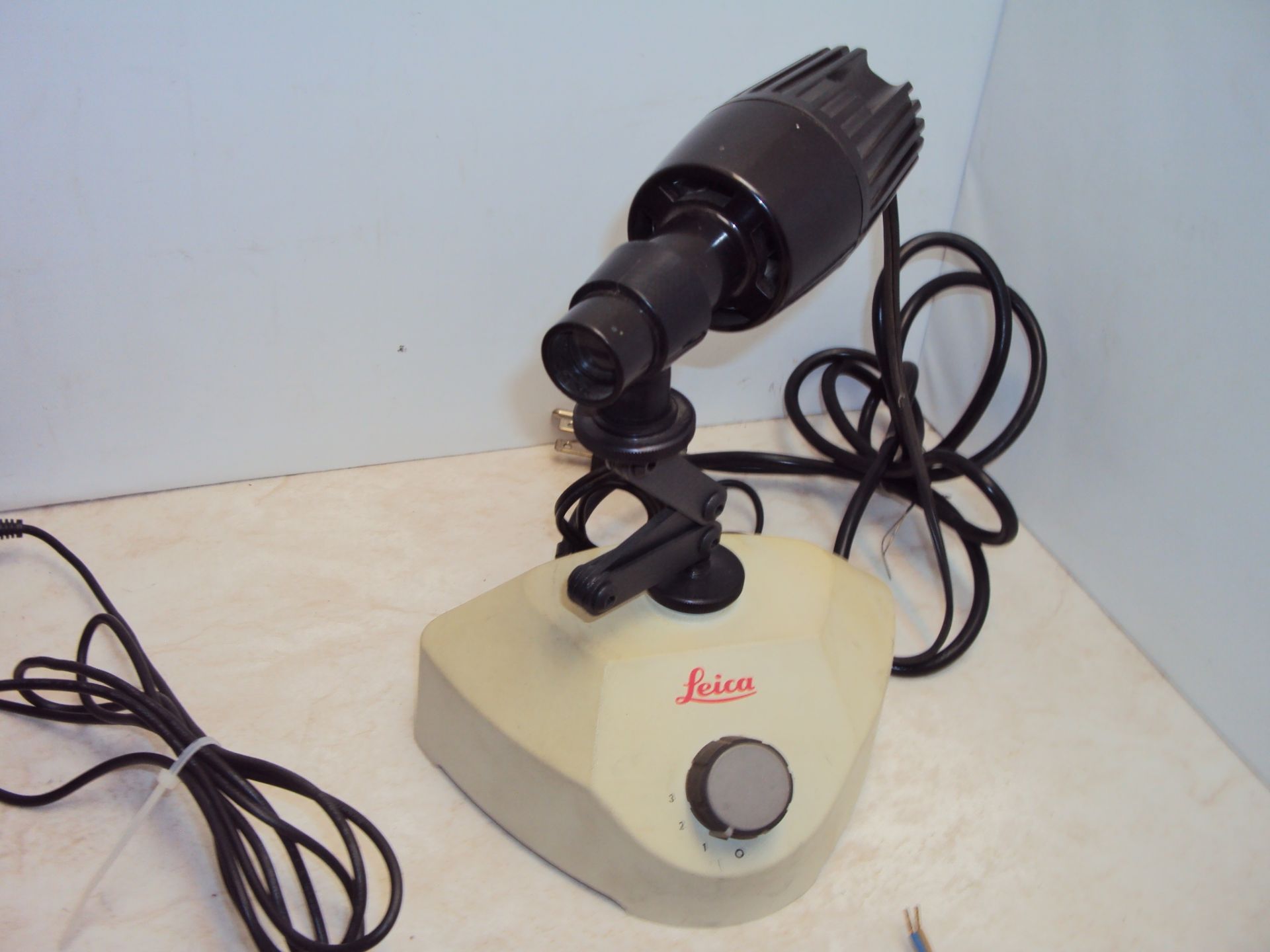 DOCUMENT CAMERA & ILLUMINATORS - Image 3 of 6