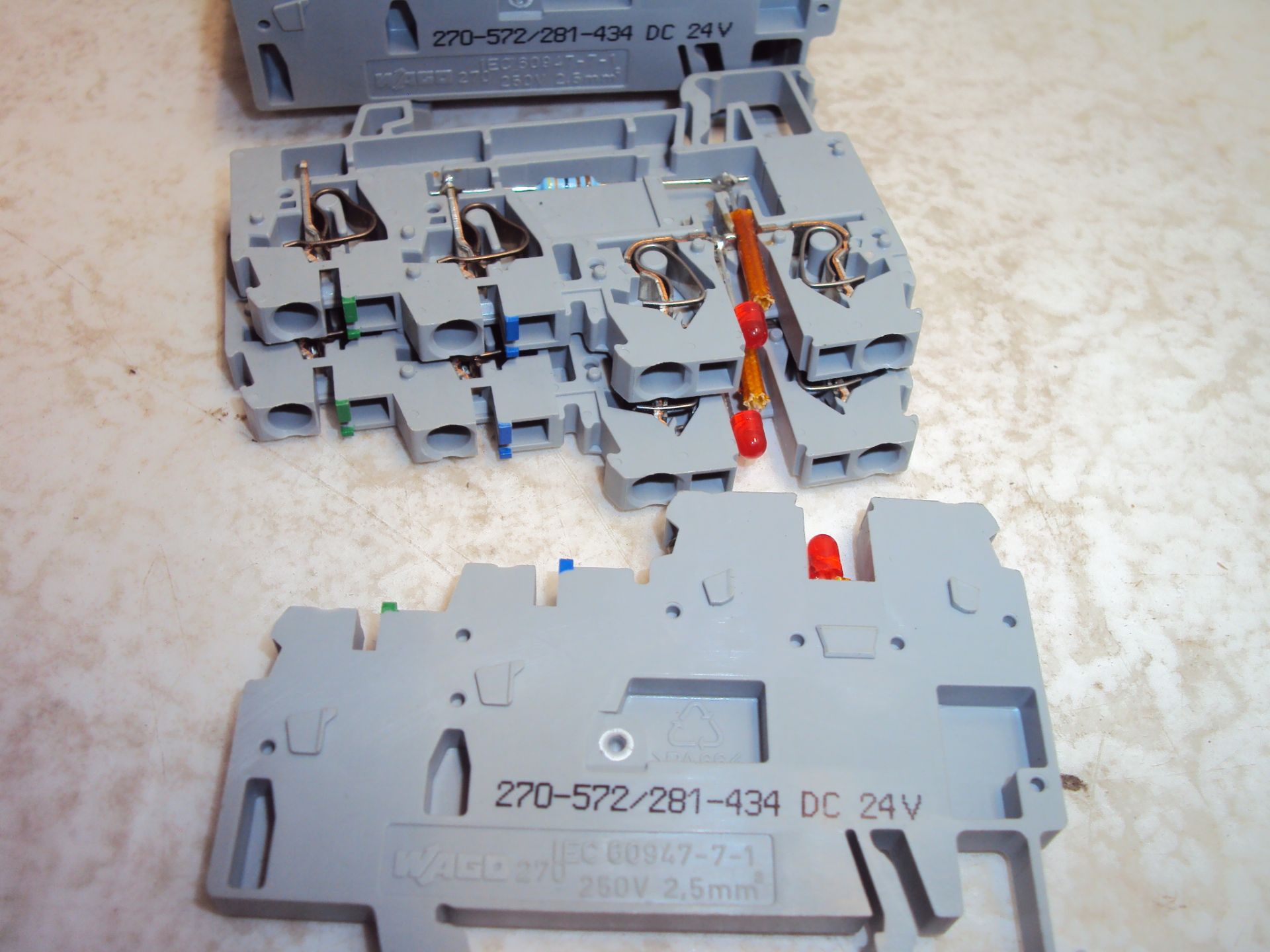 Assorted DIN Rail Terminal Blocks & Telemecanique ABS2SC02EB Coupler Modules - Image 6 of 8