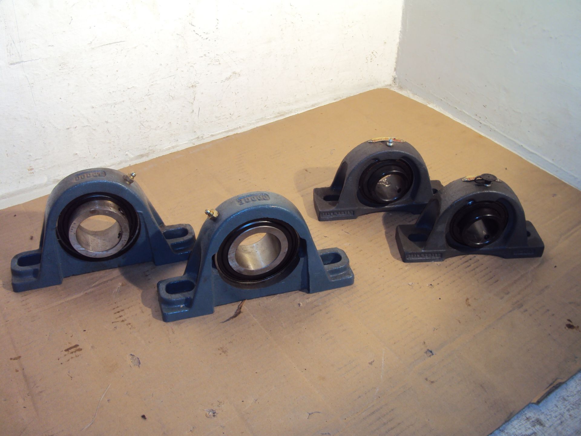 Pillow Block Bearings (2) Dodge VCS2 & (2) Sealmaster NP208