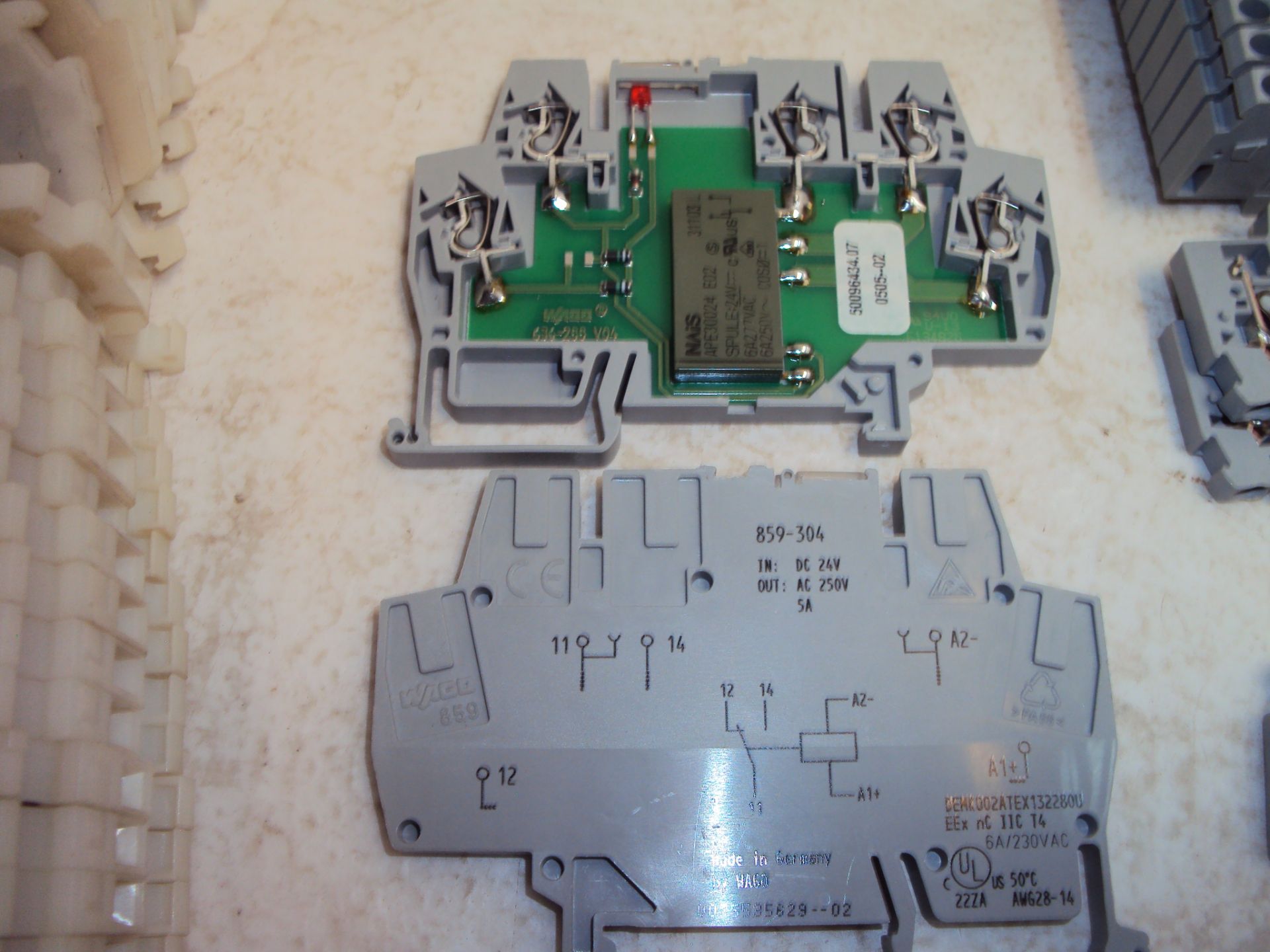 Assorted DIN Rail Terminal Blocks & Telemecanique ABS2SC02EB Coupler Modules - Image 7 of 8