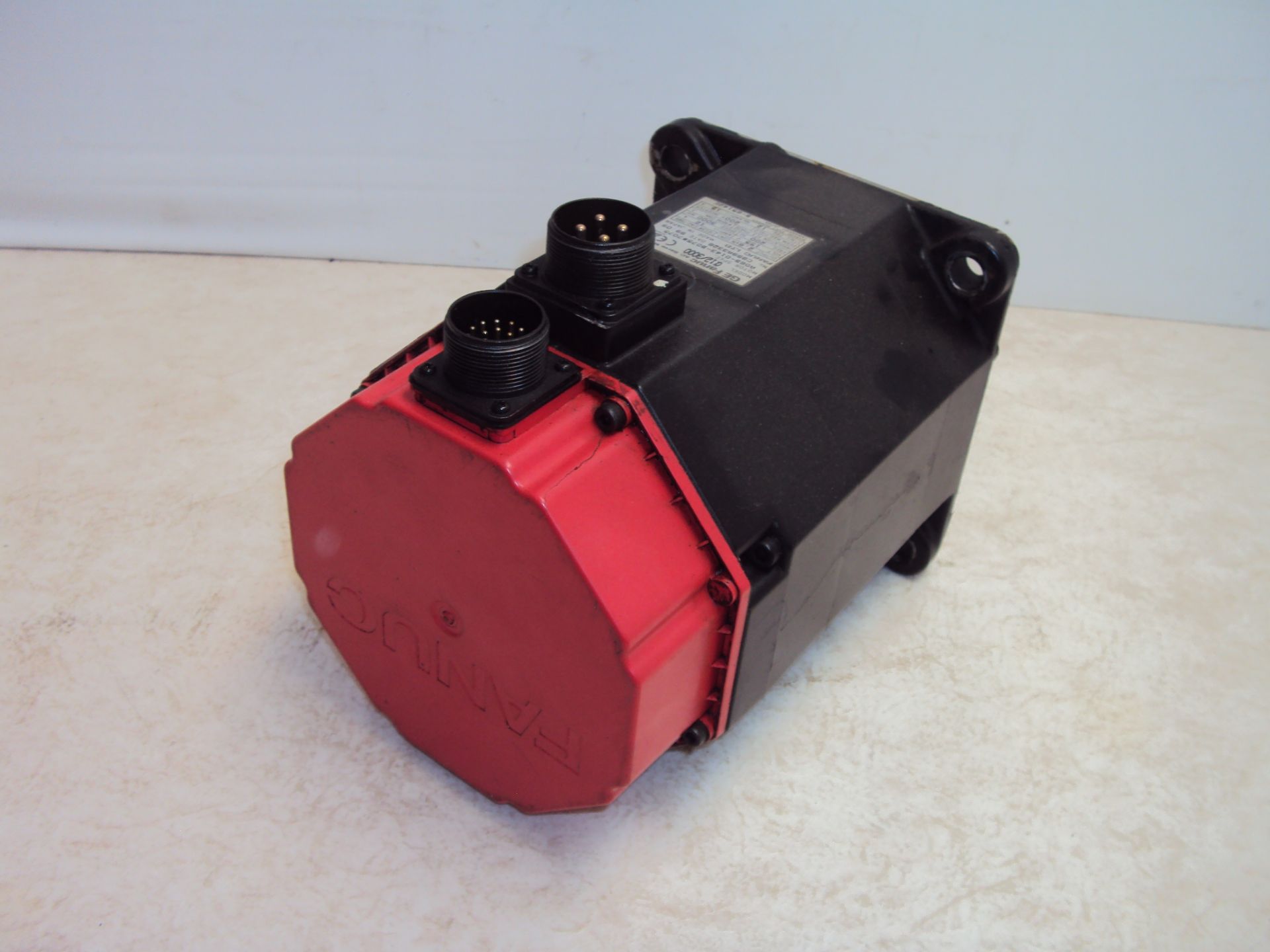 GE Fanuc Alpha12/3000 AC Servomotor AO6B-0143-B075 - Image 2 of 3