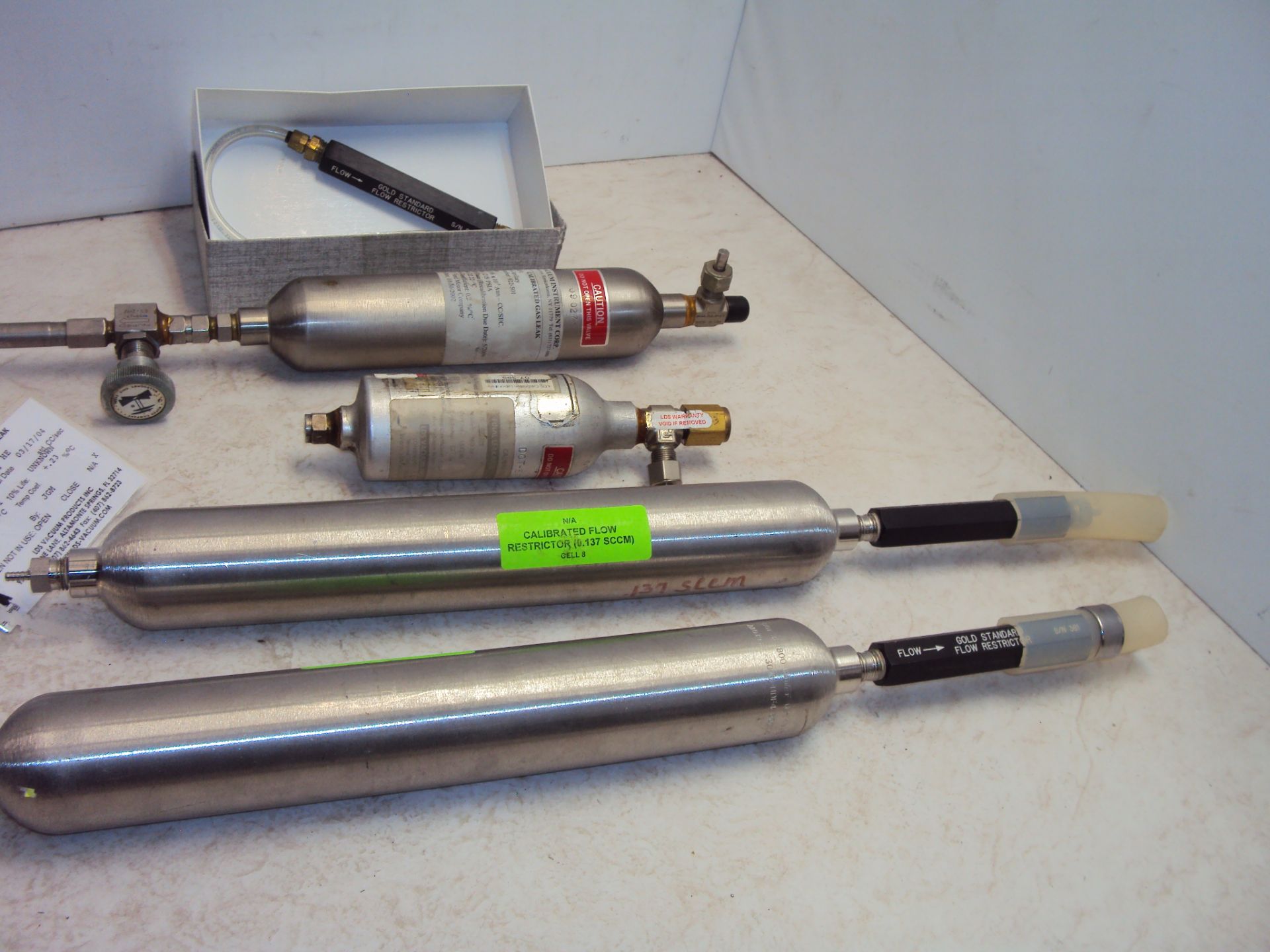 Calibrated Gas Leak Standards and Cylinders - Bild 4 aus 10