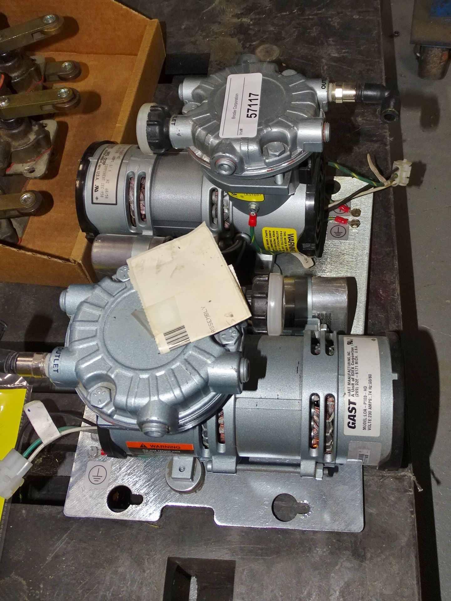 Gast Model LOA-P103-HD Pumps (2) - Image 2 of 4