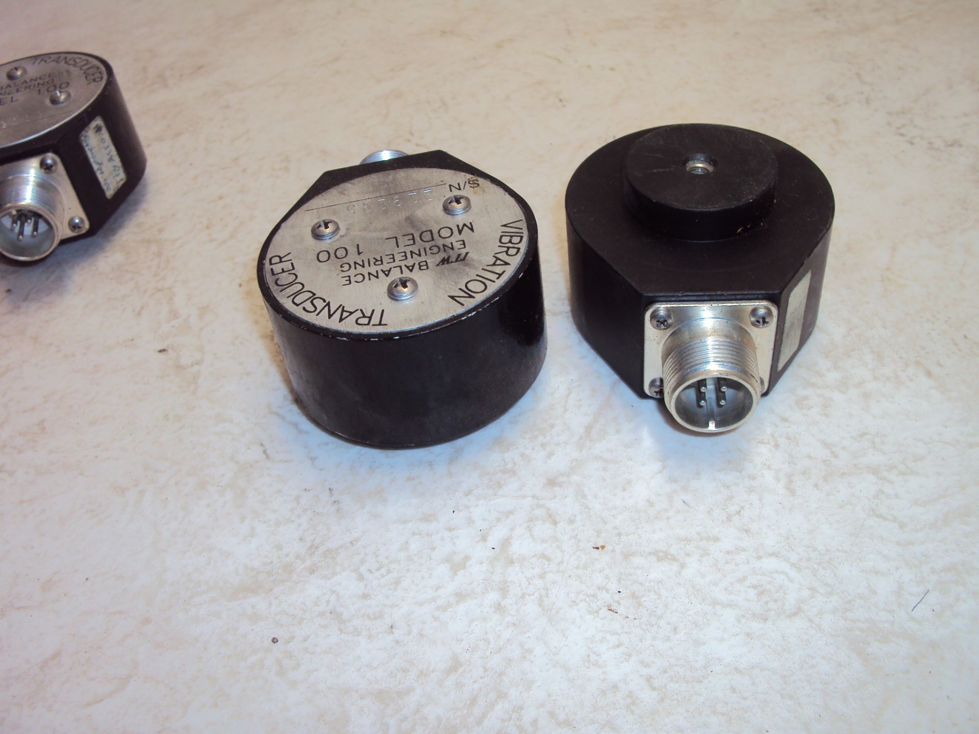 (3) ITW Balance Engineering Model 100 Vibration Transducers - Bild 3 aus 3