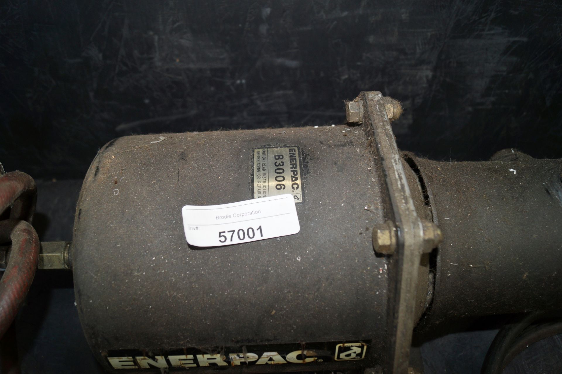 Enerpac B3006 Hydraulic Booster with Valve - Image 4 of 6