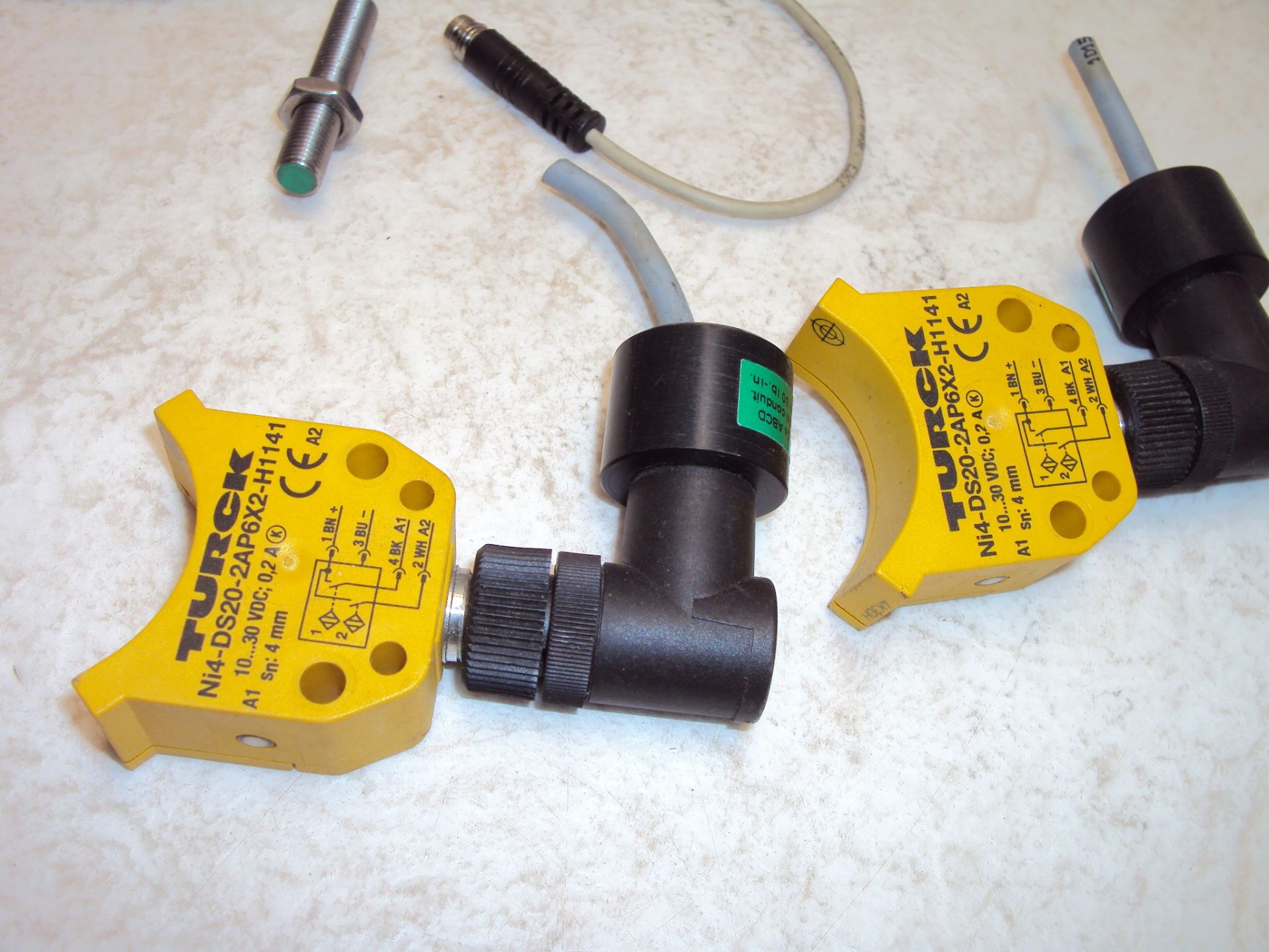 (13) Assorted Proximity Sensors Allen Bradley Turck IFM Telemecanique - Image 5 of 6