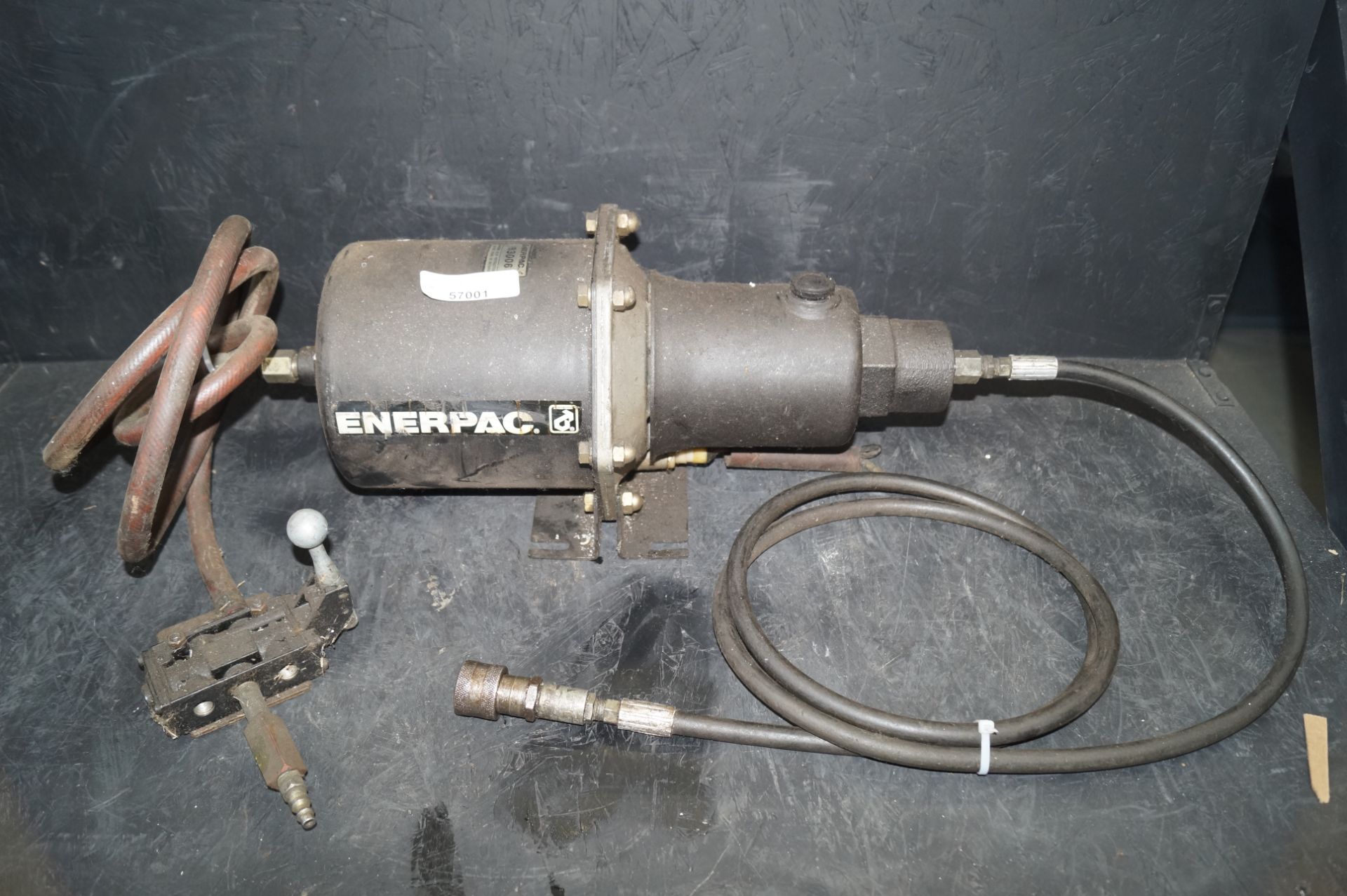 Enerpac B3006 Hydraulic Booster with Valve - Image 2 of 6