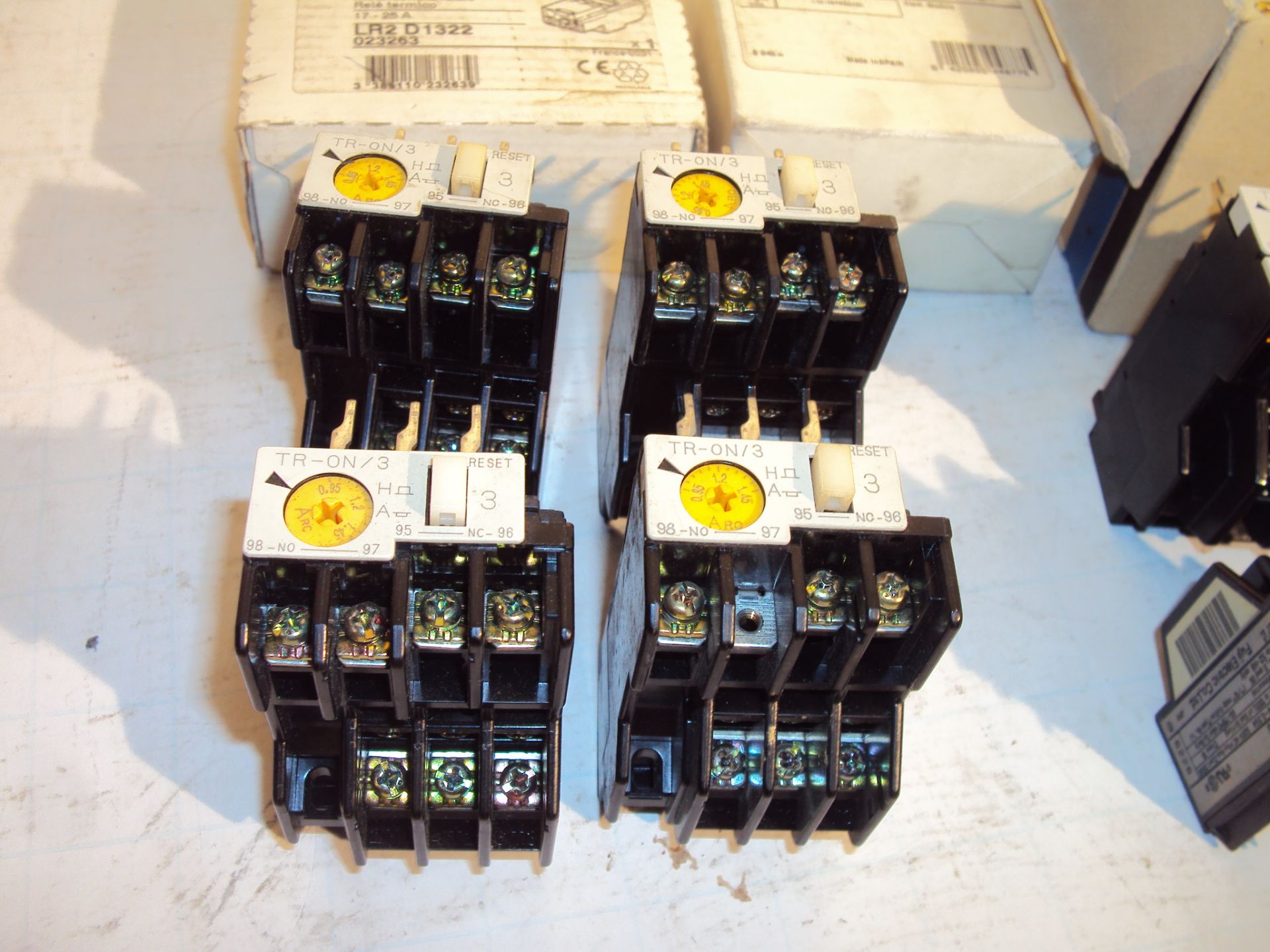 (12) Assorted Auxiliary Switches & Relays GE, Eaton, Fuji, Telemecanique - Image 2 of 7