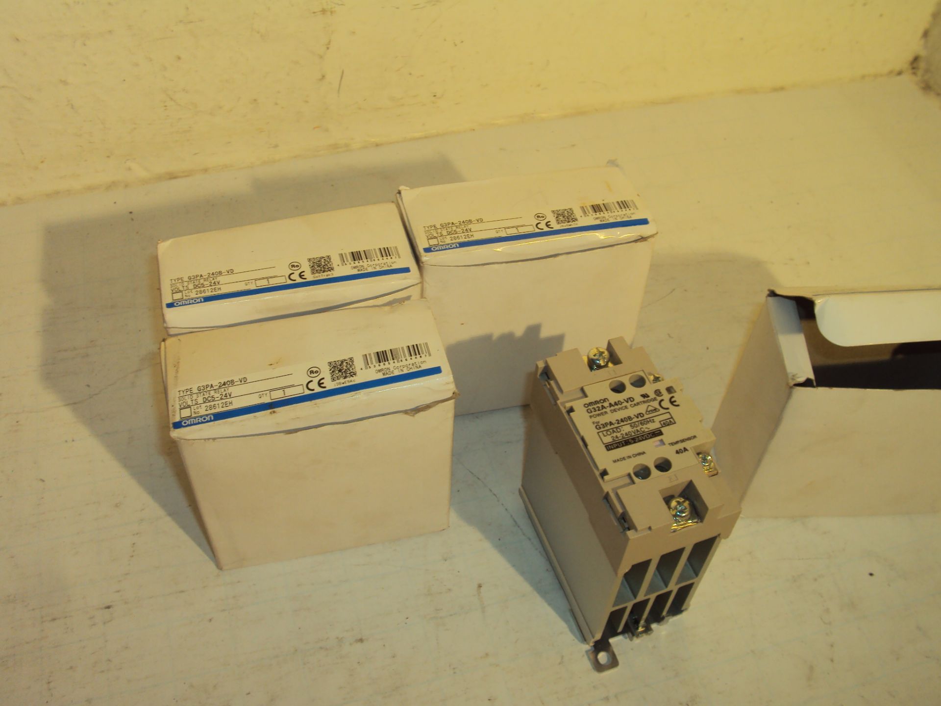 (4) Omron G3PA-240B-VD Solid State Relays