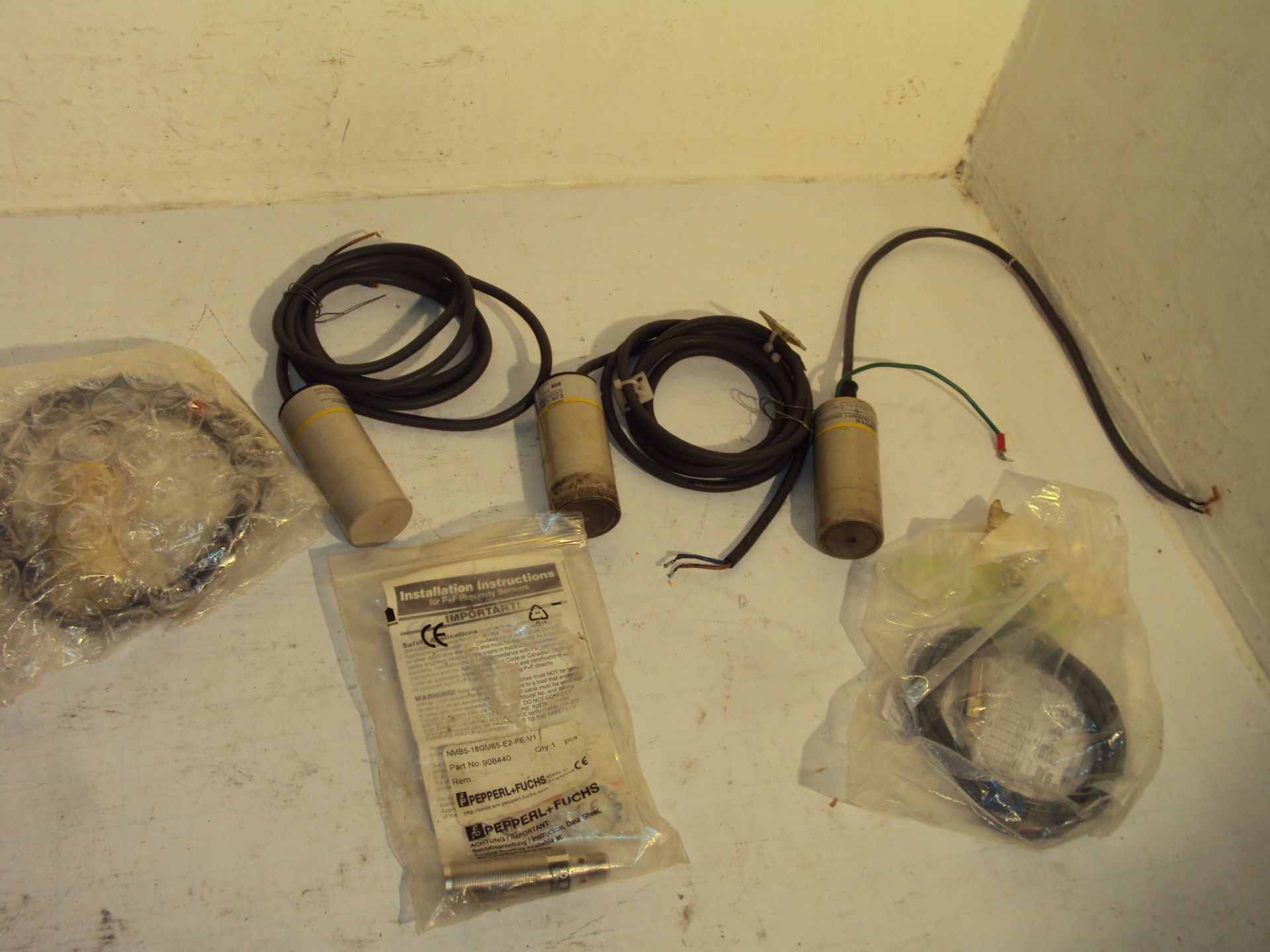 (6) Omron & Pepprl Fuchs Proximity Sensors