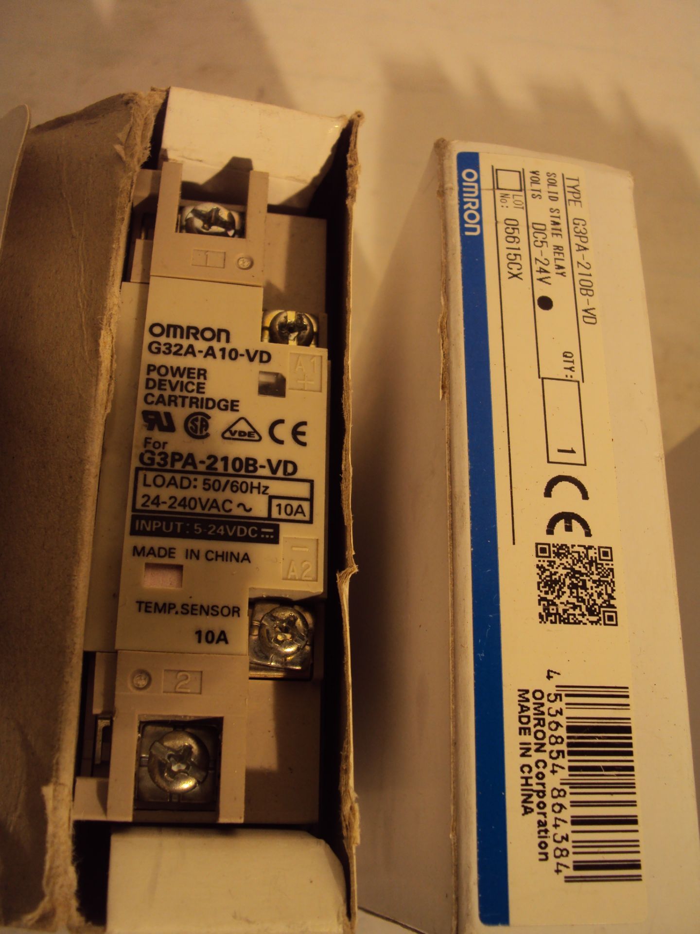 (6) Omron Solid State Relays and Power Supplies G32A-A10-VD G32A-A420-VD-2 - Image 2 of 5