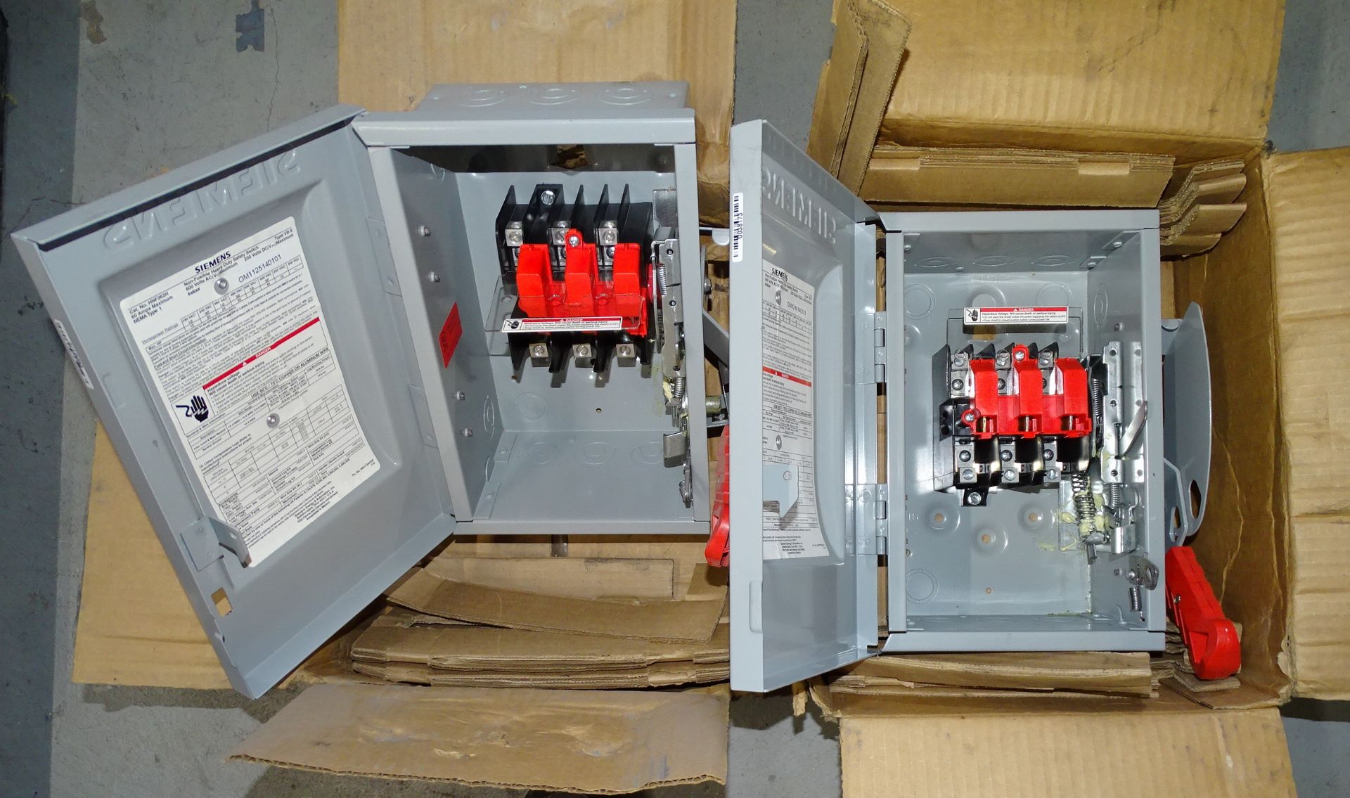 Siemens 60 Amp 600 Volt Breaker Switch Boxes - Image 3 of 5
