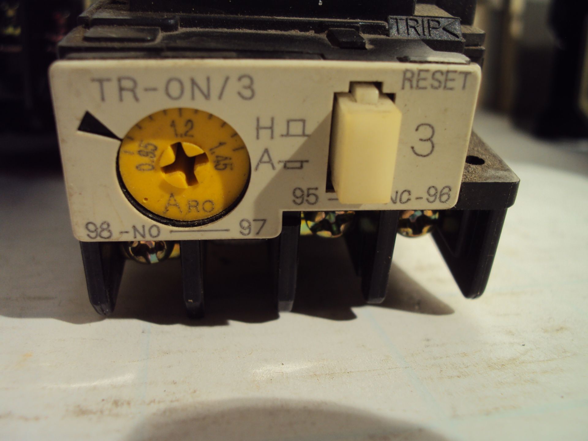(12) Assorted Auxiliary Switches & Relays GE, Eaton, Fuji, Telemecanique - Image 3 of 7