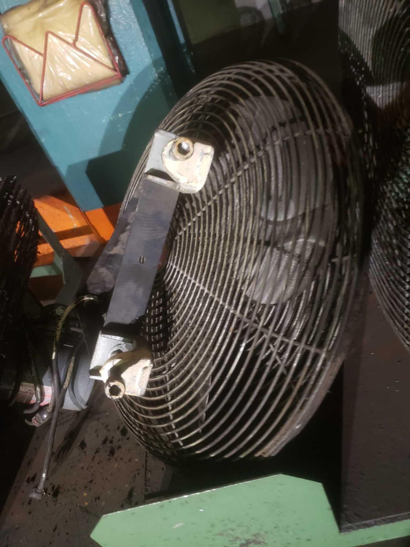 3 Wall Mounted Dayton Shop Fans - Image 3 of 5