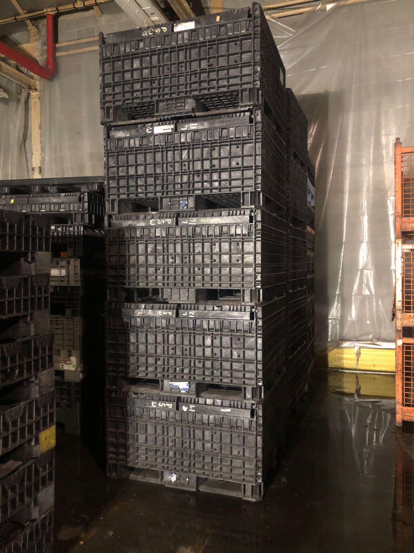5 Stackable Knockdown Plastic Shipping Crates