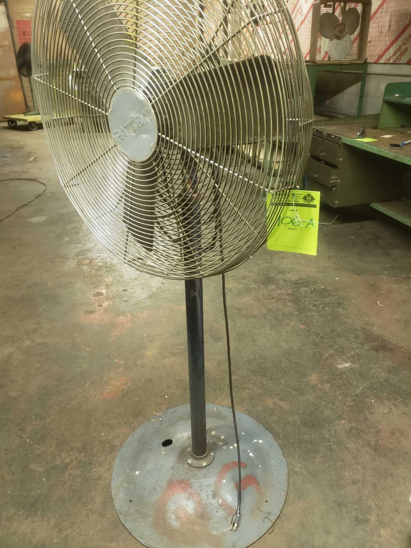 Patton 32 inch Shop Fan - Image 2 of 2