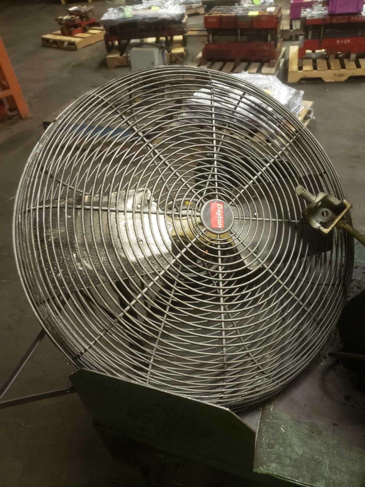 4 Wall Mounted Shop Fans - Image 2 of 4