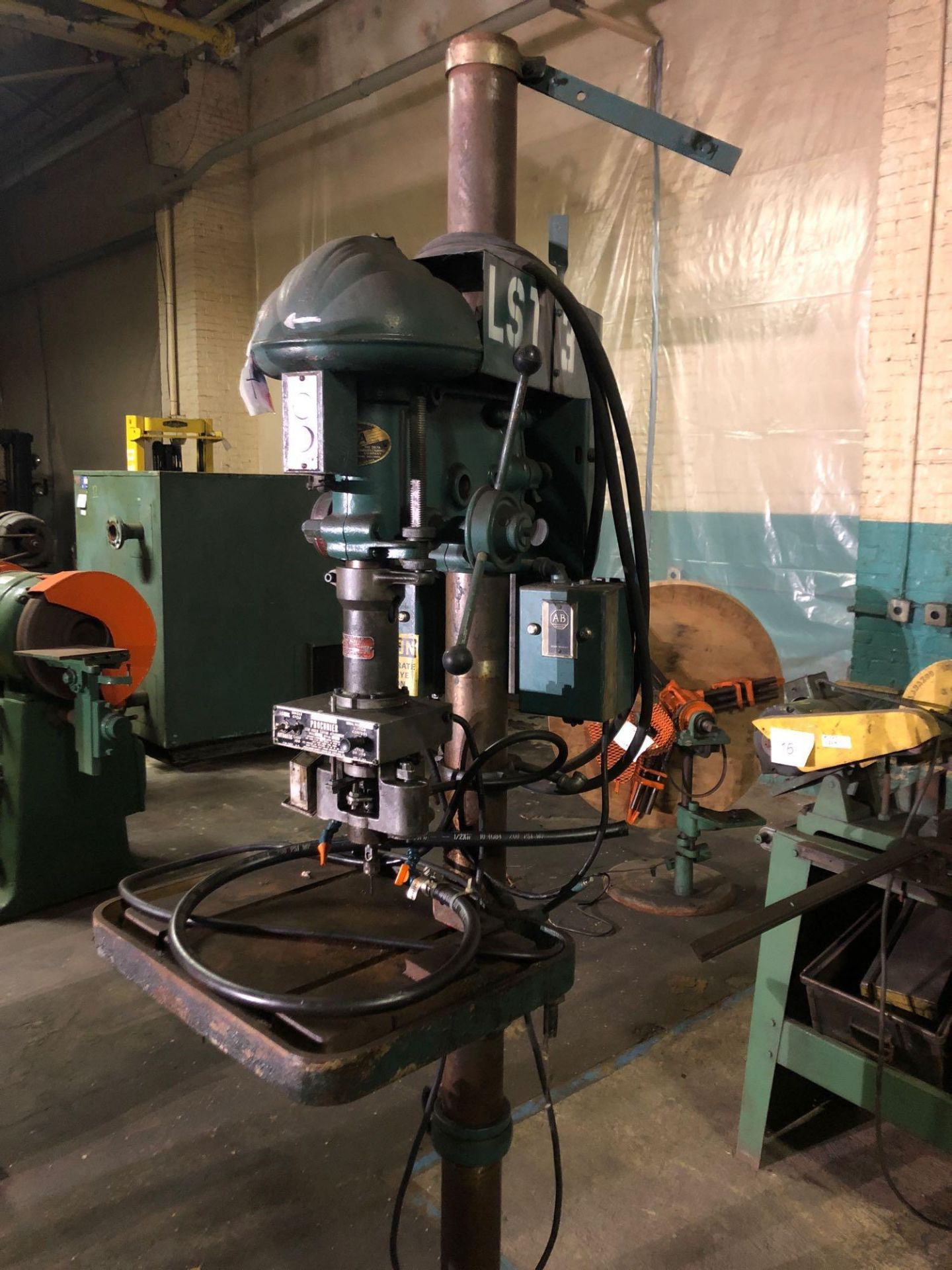 Delta Manufacturing Co Drill Press w/Procunier Attachment