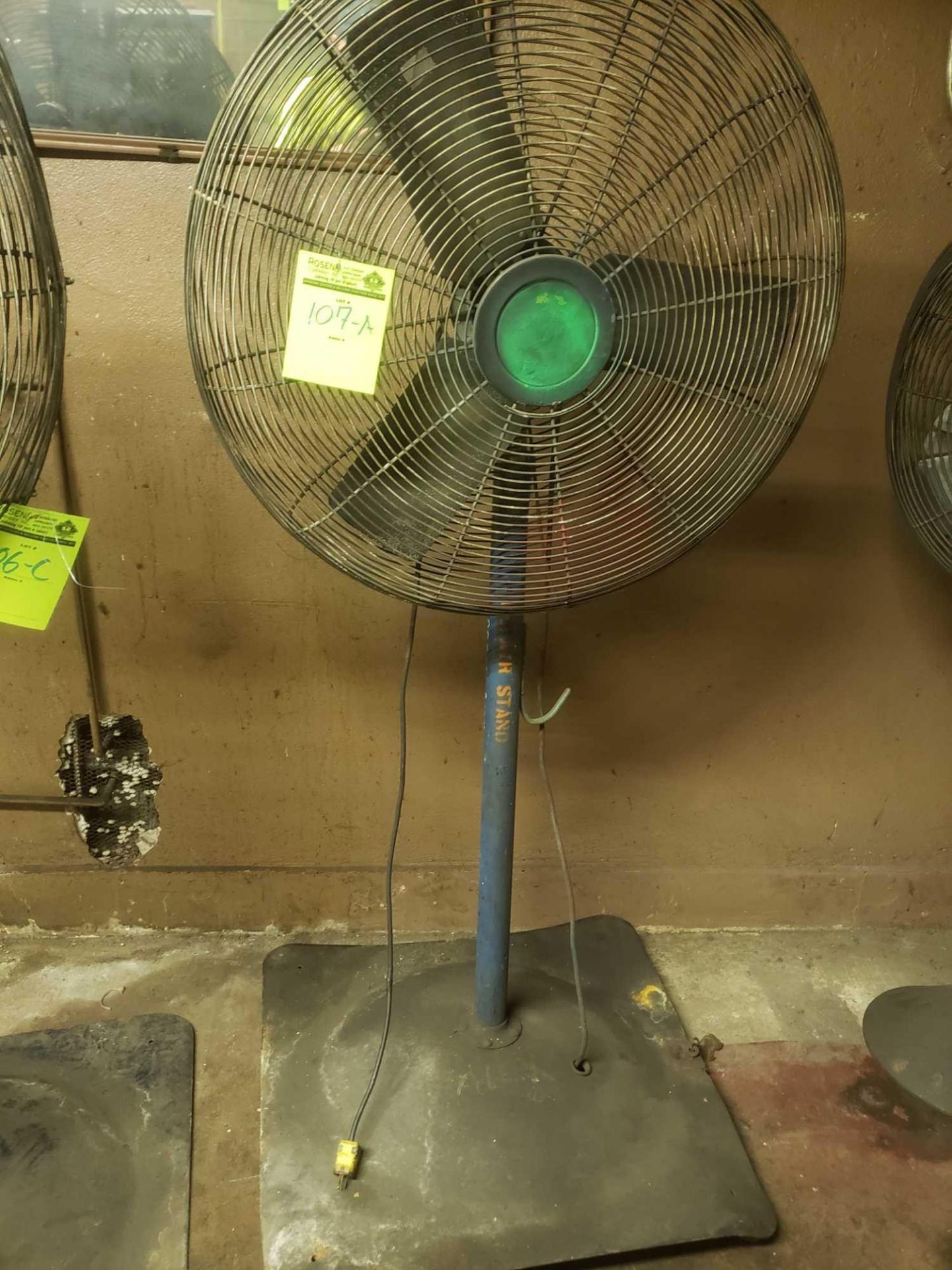 Industrial 32 inch Shop Fan