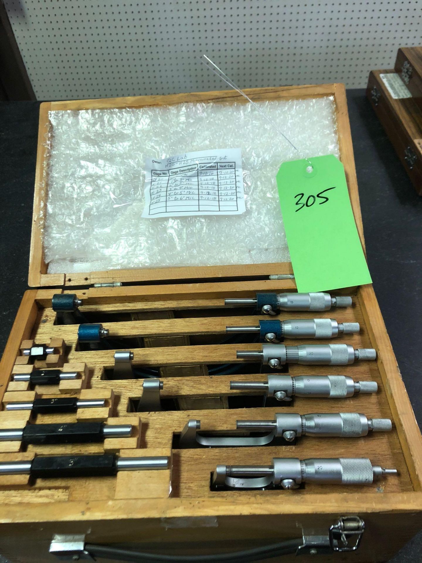 Chuan Brand Micrometer Set up to 5-6 in
