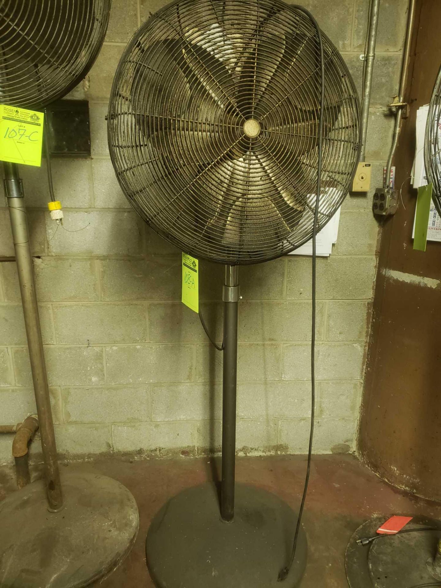 Dayton 24 inch Shop Fan