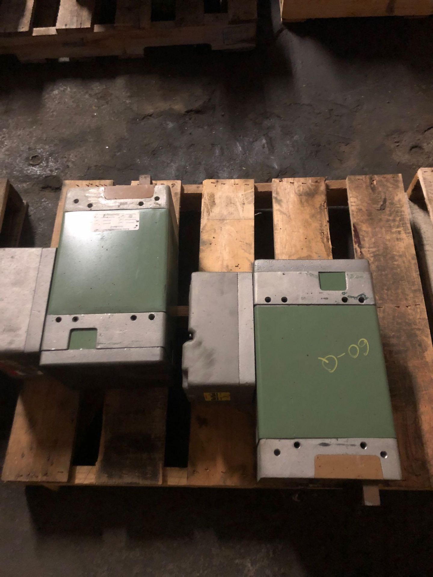 Choice by pallet. Welding Transformers, Misc steel bracket