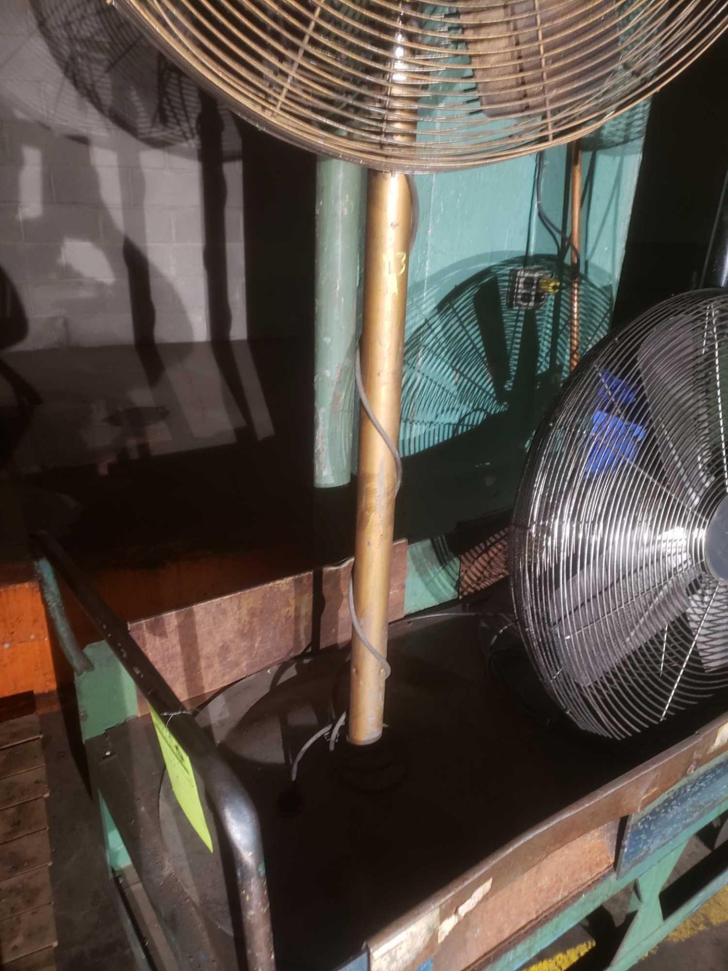 Patton 30 inch Shop Fan - Image 2 of 2