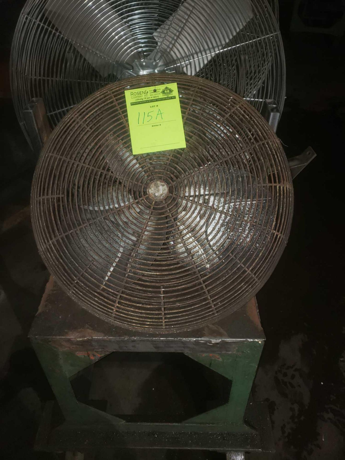 Various Lot of Nice Wall mounted shop fans - Image 5 of 5