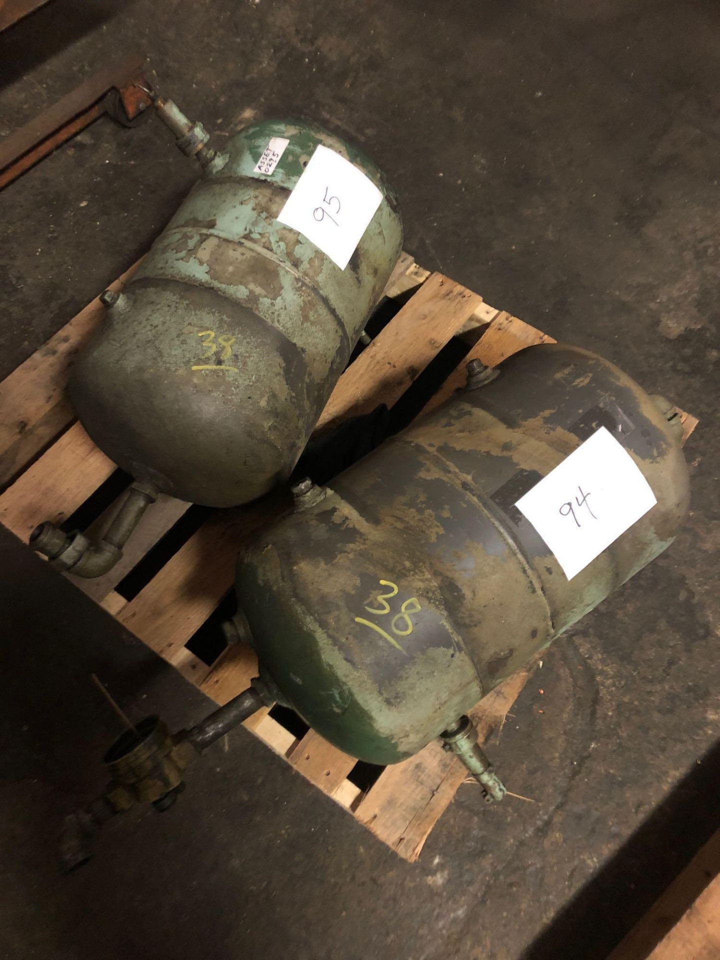 Lot of 3 misc Air Tanks - Image 2 of 3