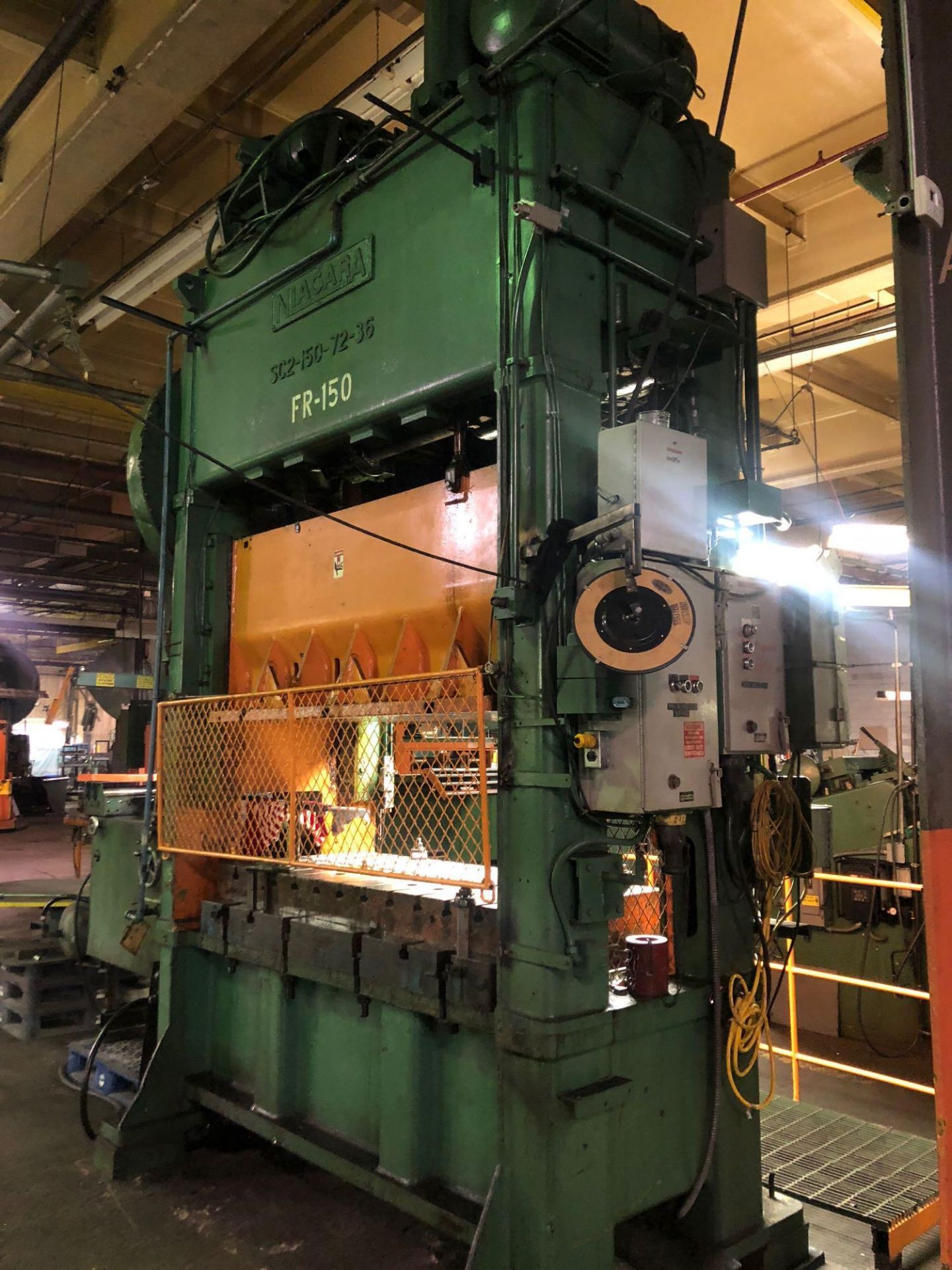 Niagara 150 Ton Power Press #SC2-150-72-36 - Image 4 of 6