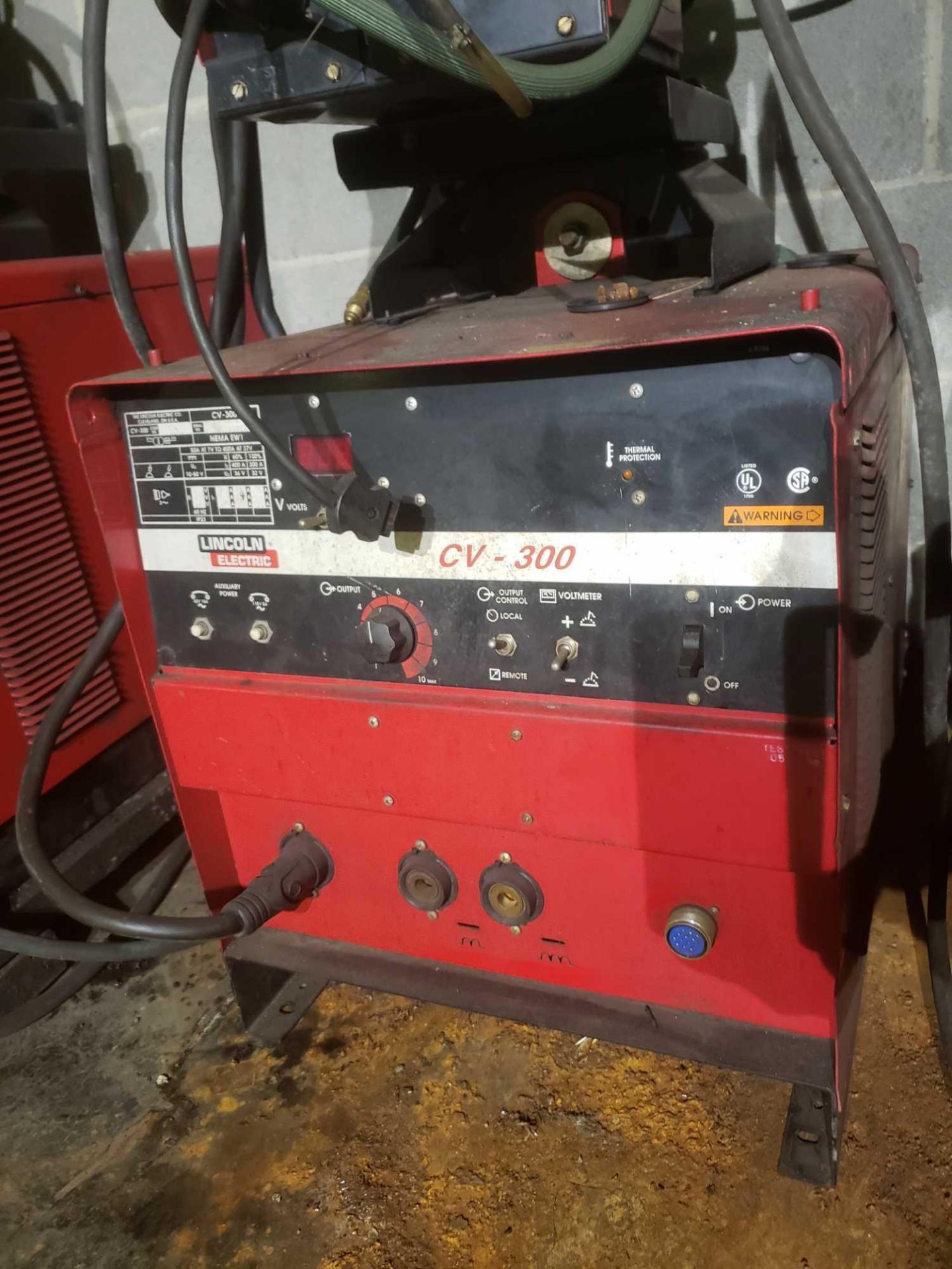 Lincoln Electric LN-7 Wire Feed Welder CV-300 - Image 4 of 4