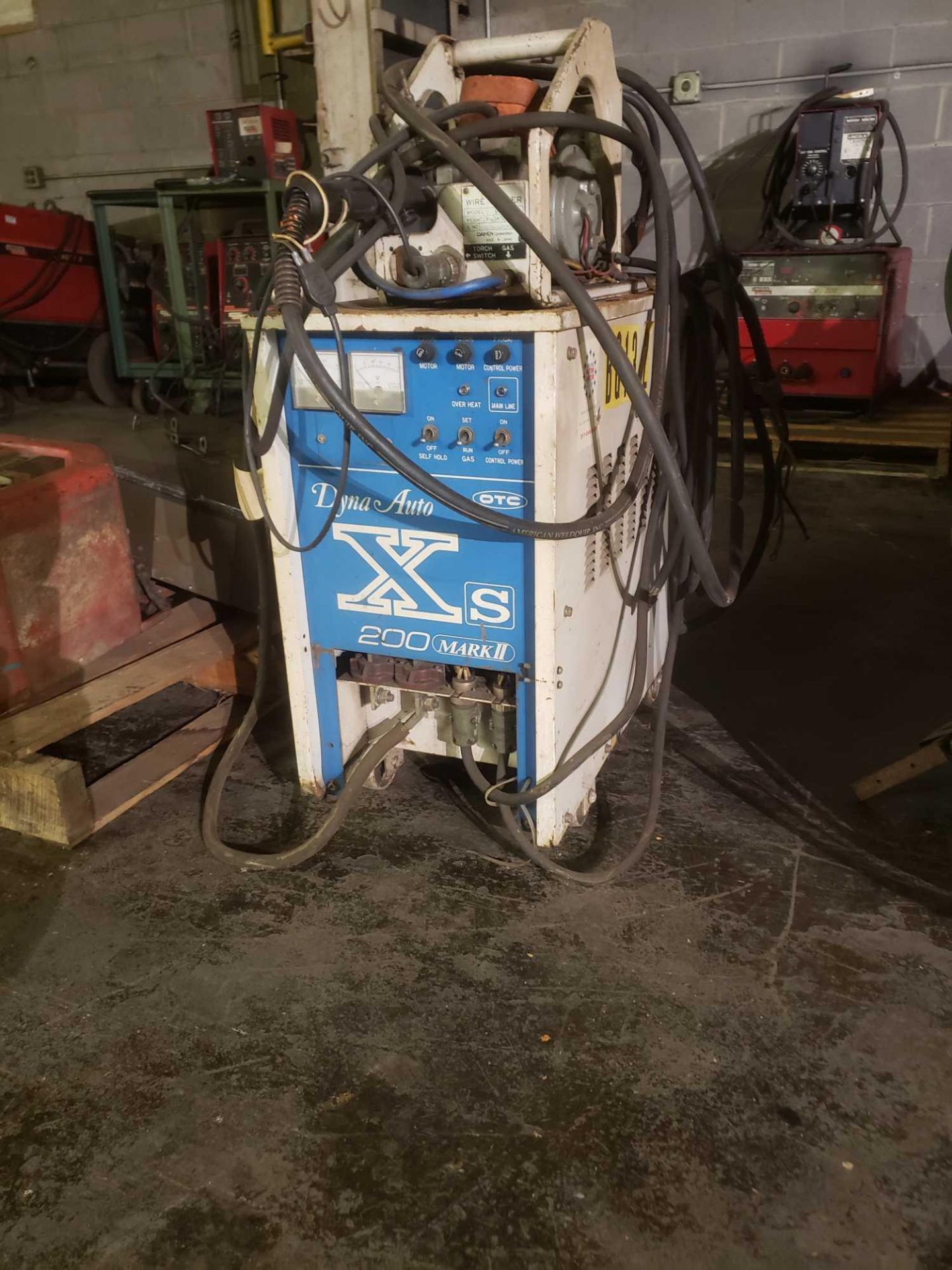 OTC Dyna Auto Xs 200 Mark 2 Wirefeed welder