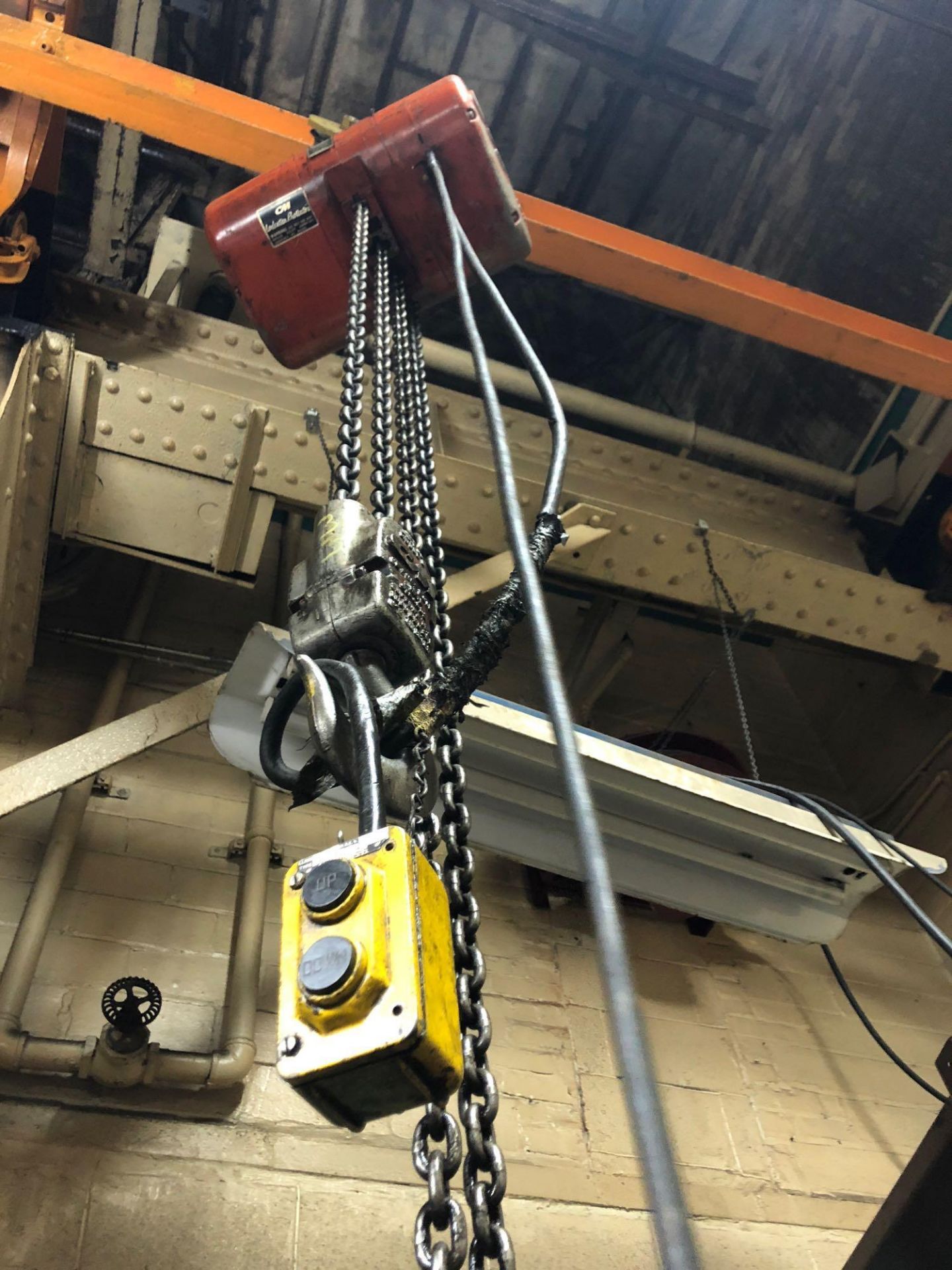 CM 2 Ton 440v Hoist w/ controls