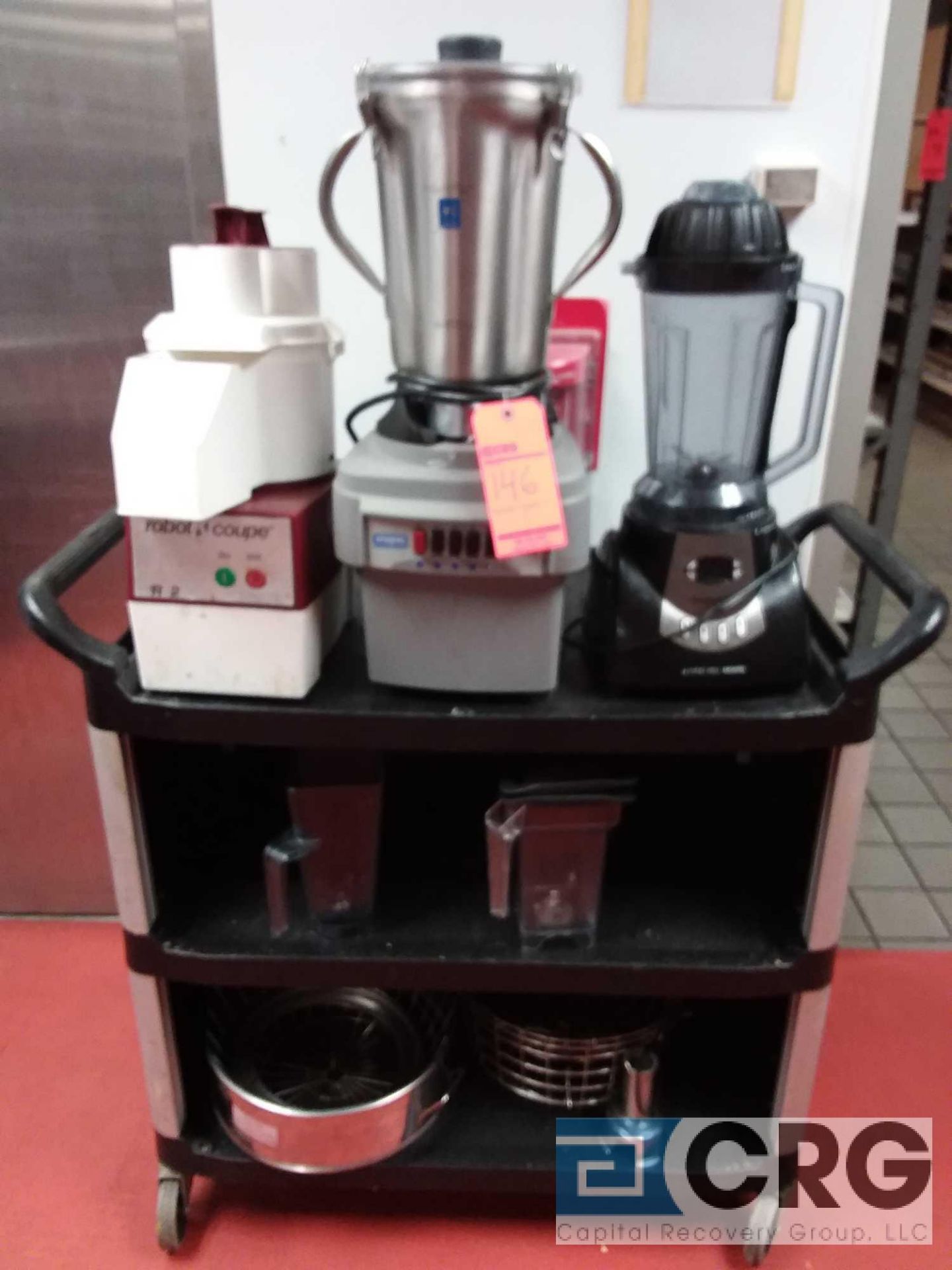 Lot - includes Montel Commercial Blender, a Waring Commercial Blender, and a Robot Coupe juicer,