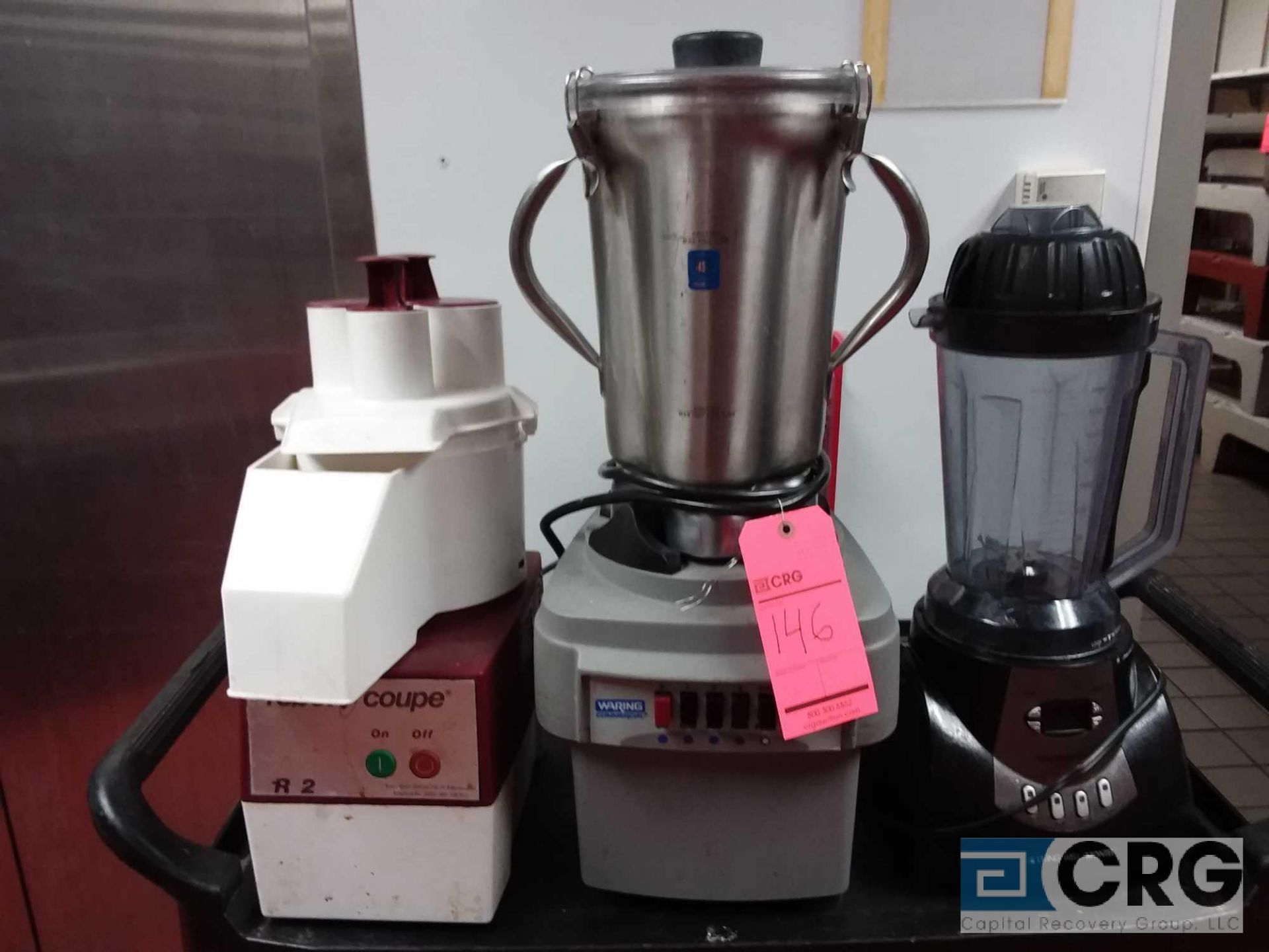Lot - includes Montel Commercial Blender, a Waring Commercial Blender, and a Robot Coupe juicer, - Image 2 of 2