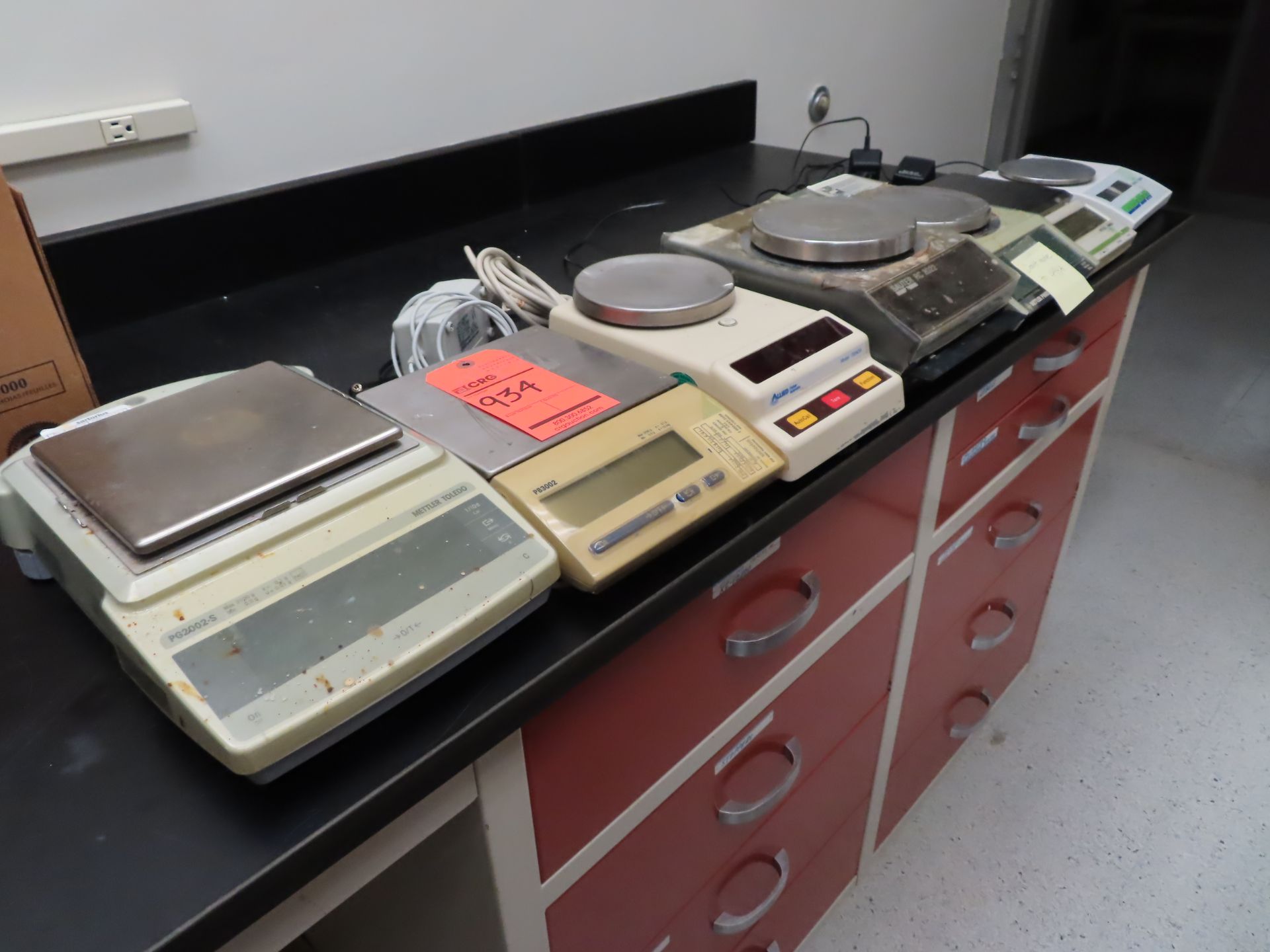 Lot 0f (7) assorted digital scales, located in D wing, 4th floor, room 487B