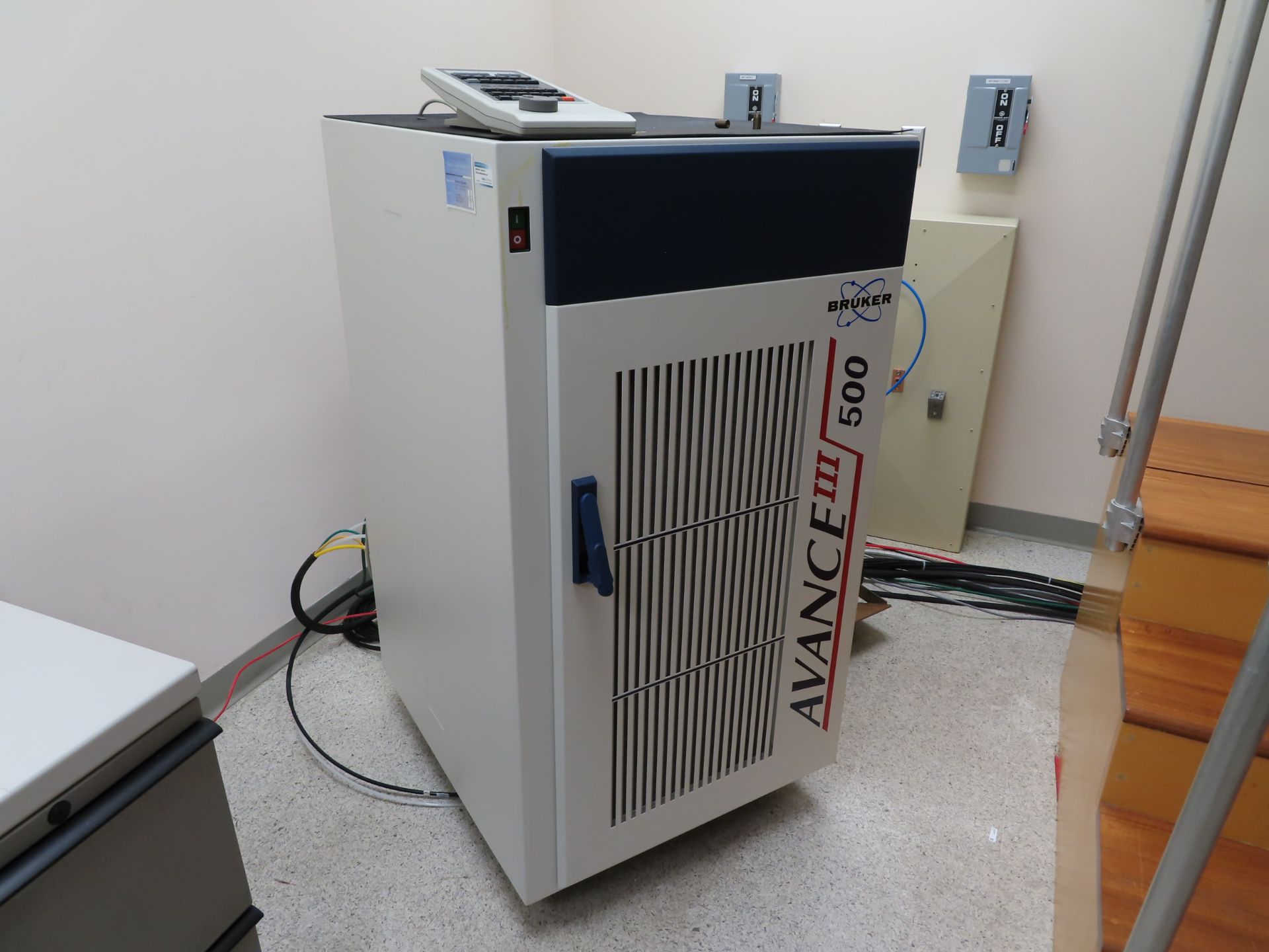 Bruker Avance 500 III HD 500 mghtz Nuclear Magnetic Resonance spectroscopy system, including - Bild 3 aus 14