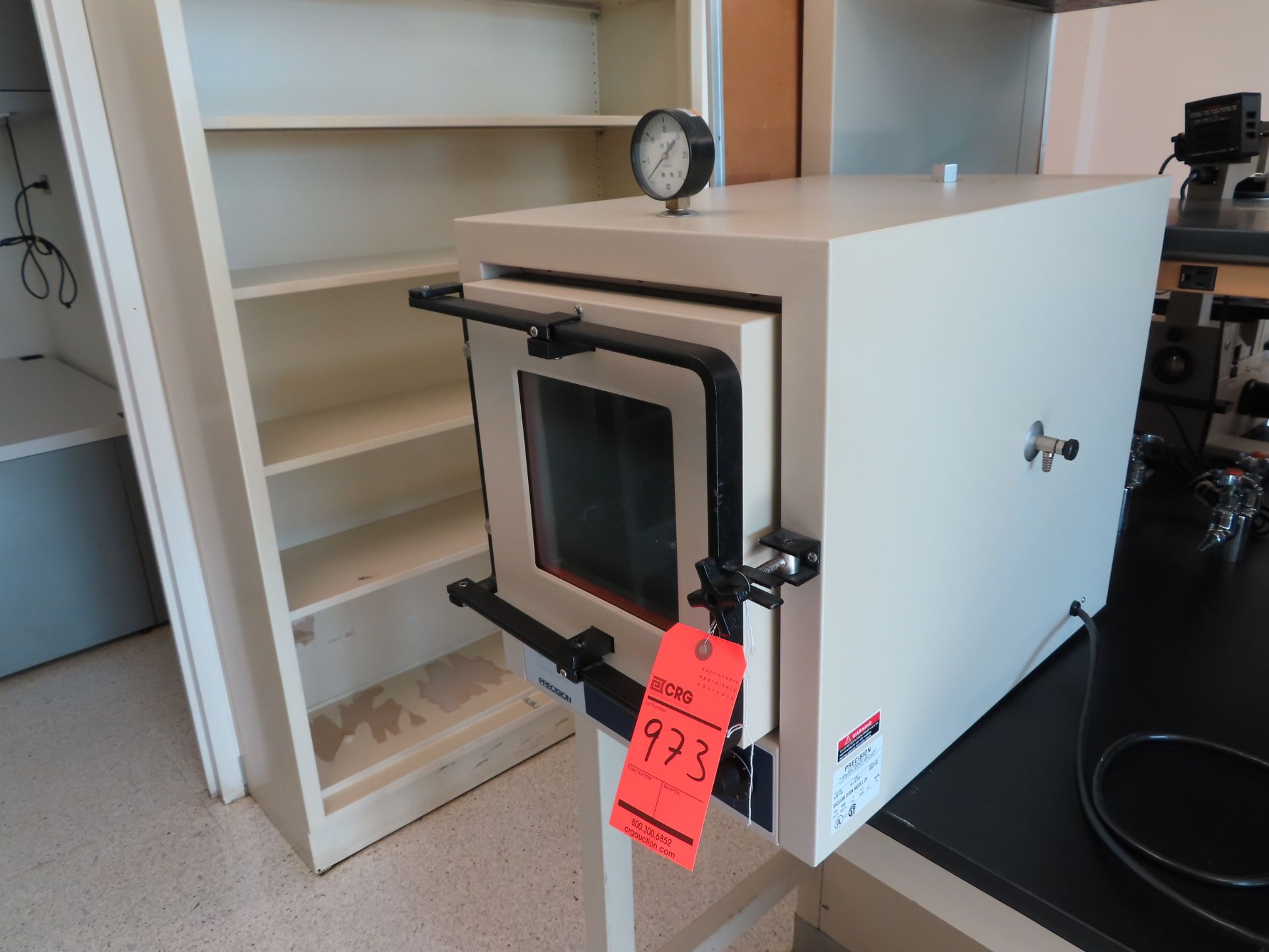 Precision 29 vacuum oven, s/n 699071284, located in D wing, 3rd floor, room 395E