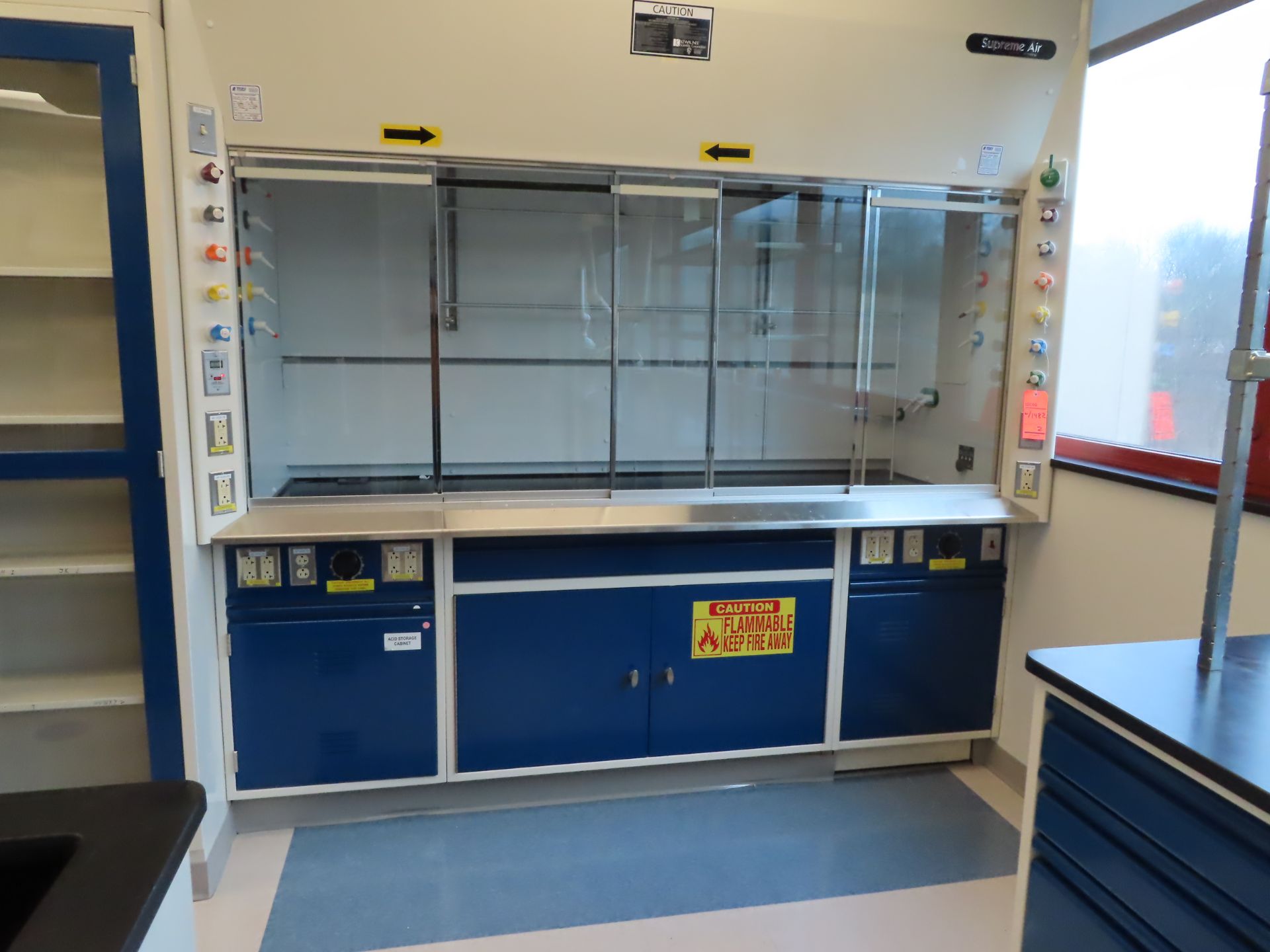 Lot of (2) Kewaunee Supreme Air fume hoods with base cabinets, 7'4" X 26", located in A Wing, 4th - Image 2 of 2